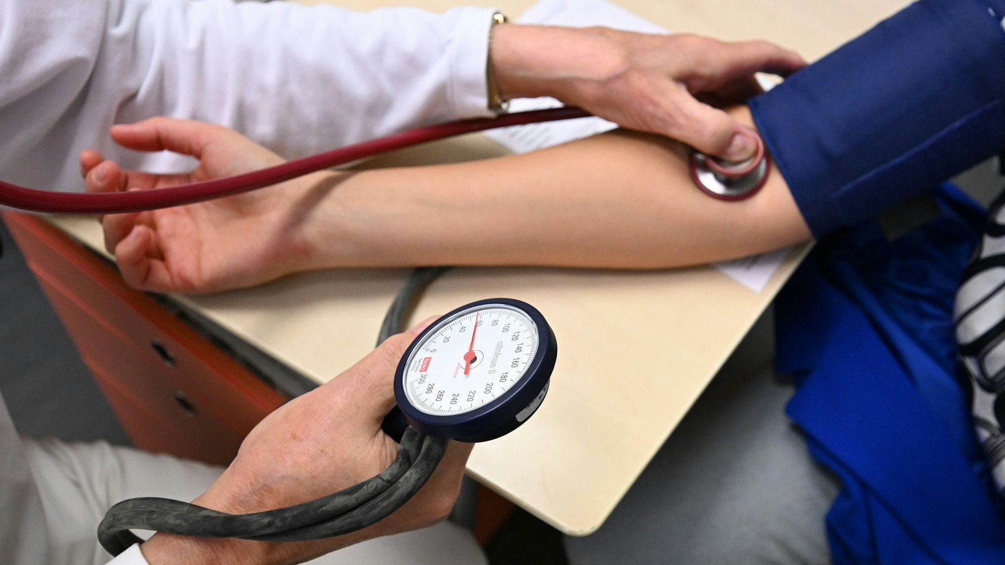 Kommission: Milliarden-Sparpotenzial für Krankenkassen