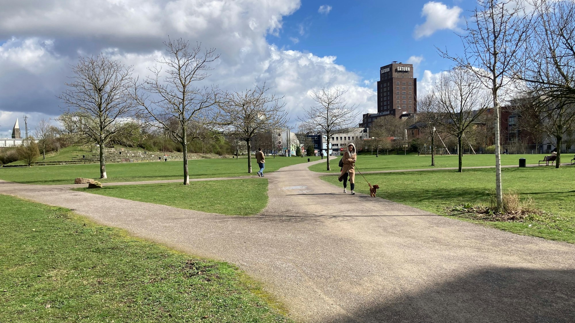 Die neue Hundefreilauffläche im August-Sander-Park