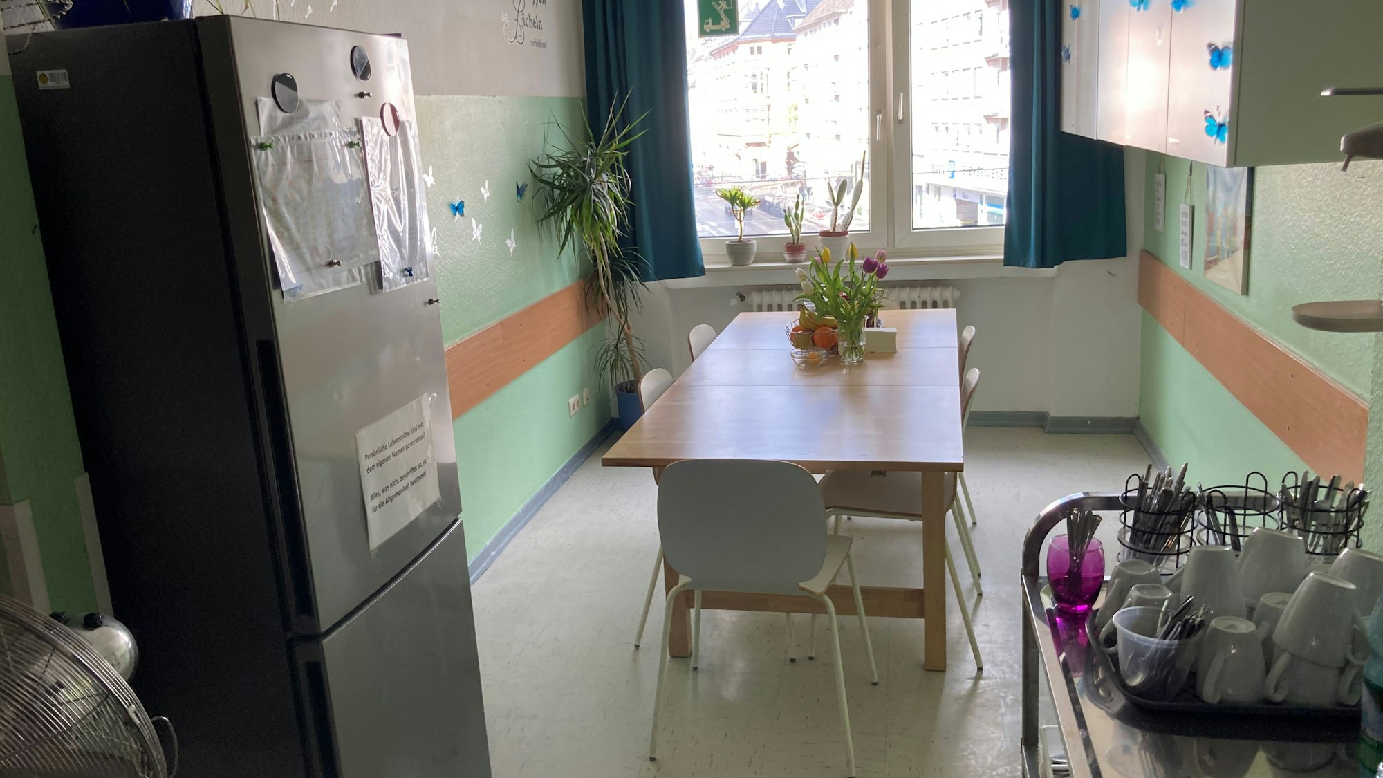 So sieht ein Aufenthaltsraum im Diakoniehaus der Krankenwohnung am Salierring aus.