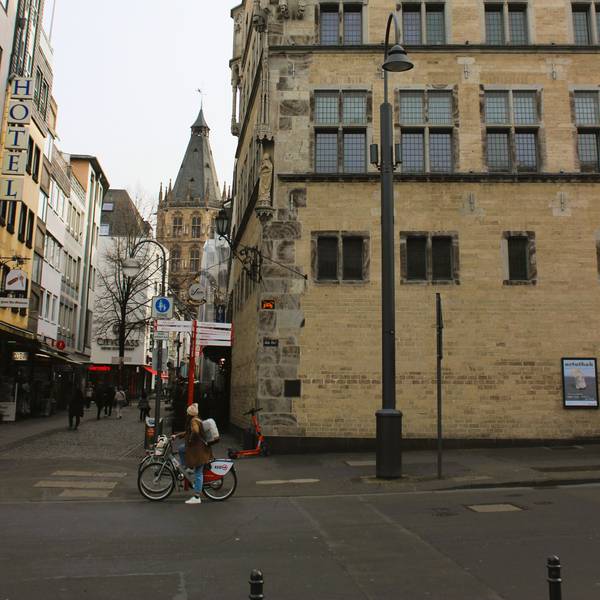 Blick auf eine Ecke des Haus Saaleck