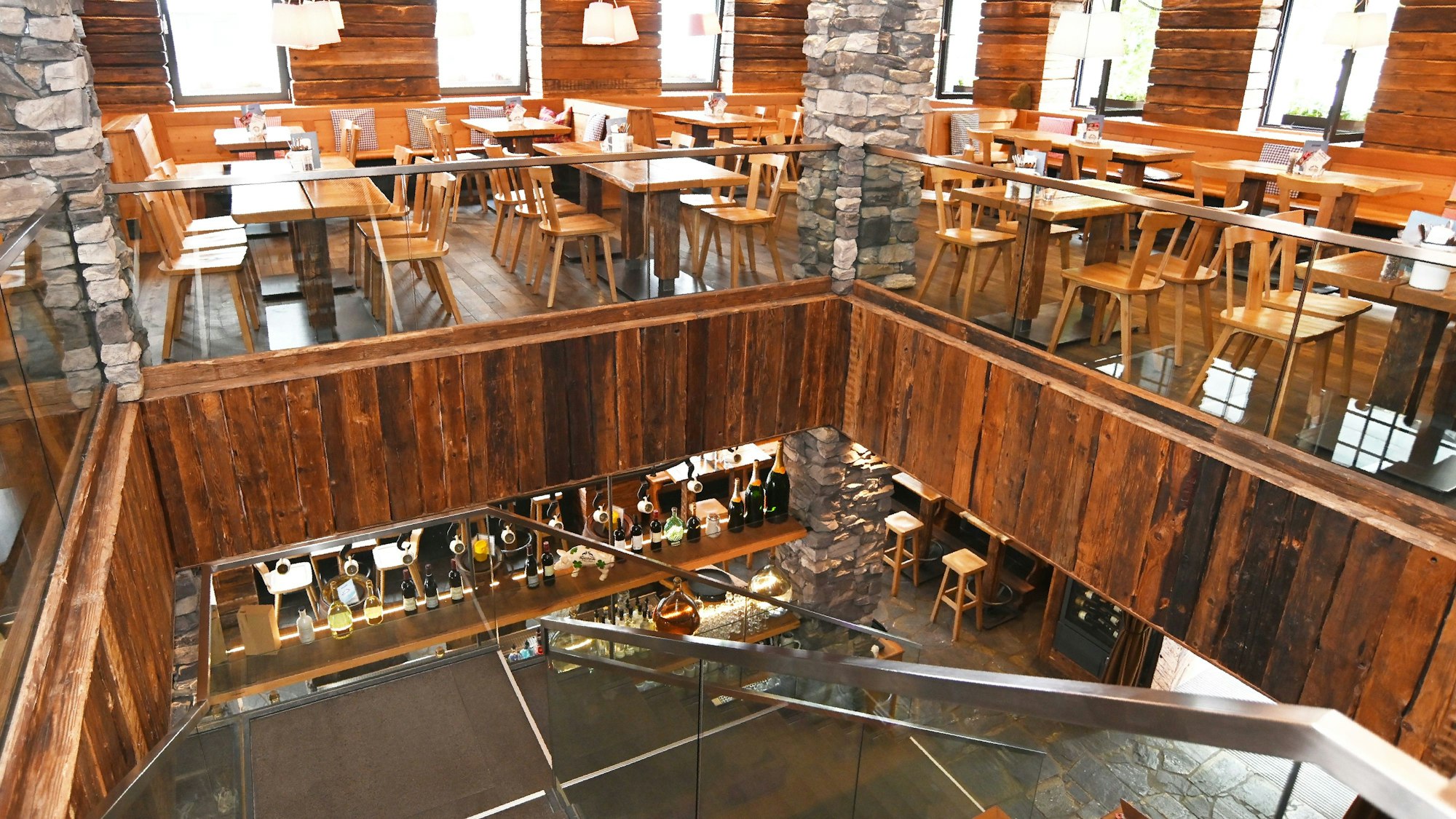 Das Restaurant Servus Colonia Alpina hat Platz auf zwei Etagen. (Archivbild)