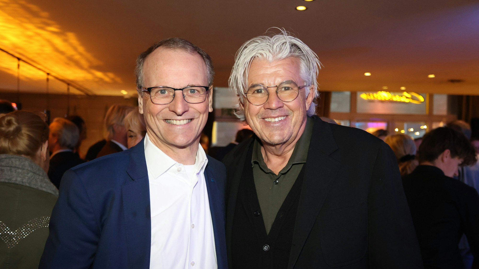 Netzwerk-Organisator Bernhard Böringer mit dem neuen Off-The-Record-Partner, Tüv-Chef Michael Fübi (l.)