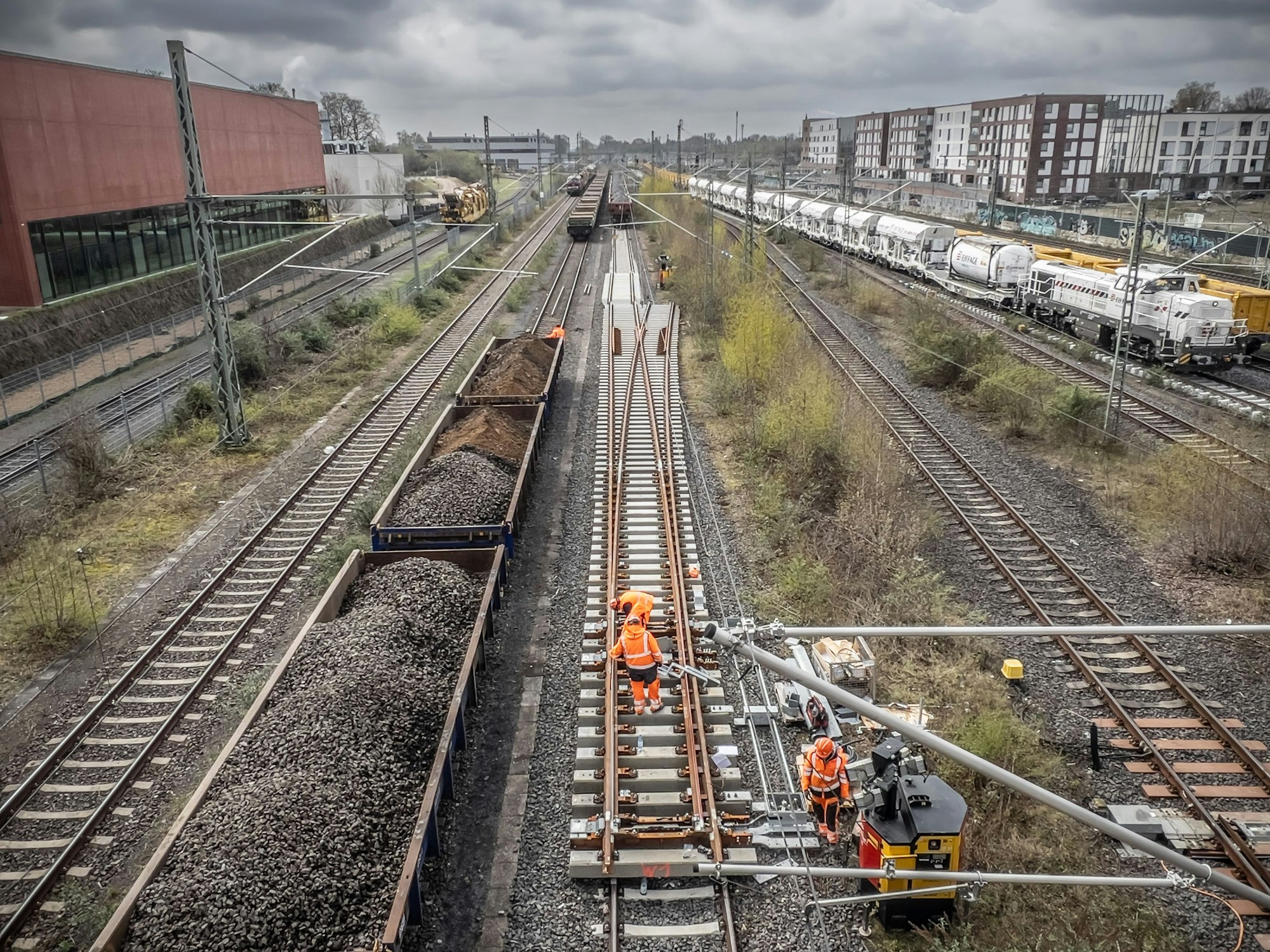 Bahnhof Opladen, zurzeit ist er gesperrt wegen Gleisbauarbeiten, Generalsanierung Bild: Ralf Krieger