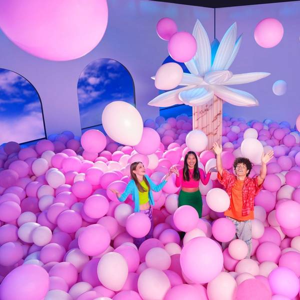 Das schreit nach Selfies: Das Bällebad ist eines von zwölf Stationen in der Ausstellung „Bubble Planet“.