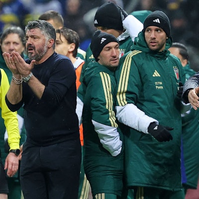 Italiens Trainer Gennaro Gattuso gestikuliert von der Seitenlinie aus.