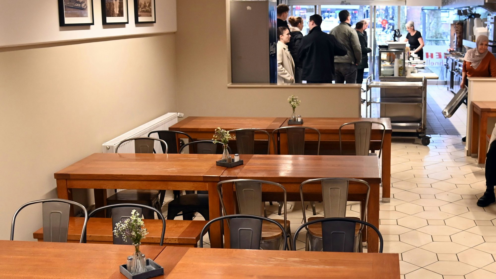 Weitgehend schmucklos und pflegeleicht ist das Ambiente im „Nehring“.