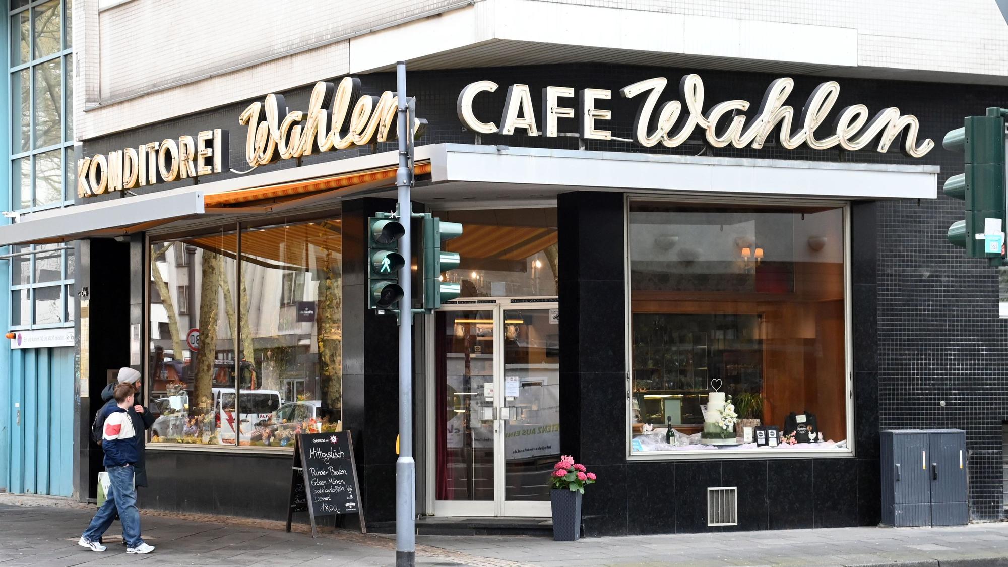 Ikonischer Schriftzug am Hohenstaufenring in der Kölner City
