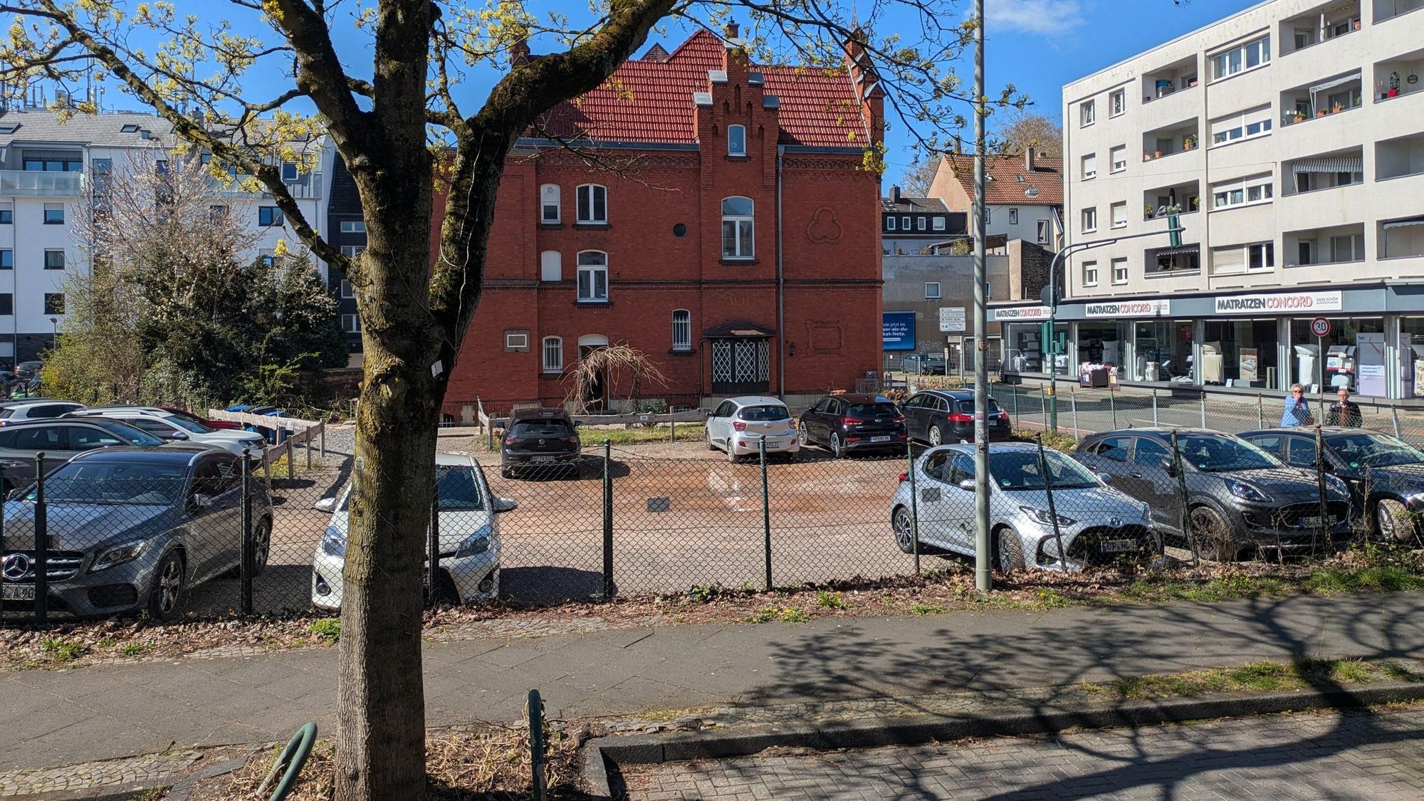 Der Bauturbo soll das Bauen von Wohnungen auch in Leverkusen erleichtern. An der Ecke Schillerstraße/Im Hederichsfeld will der GBO 70 Wohnungen bauen.