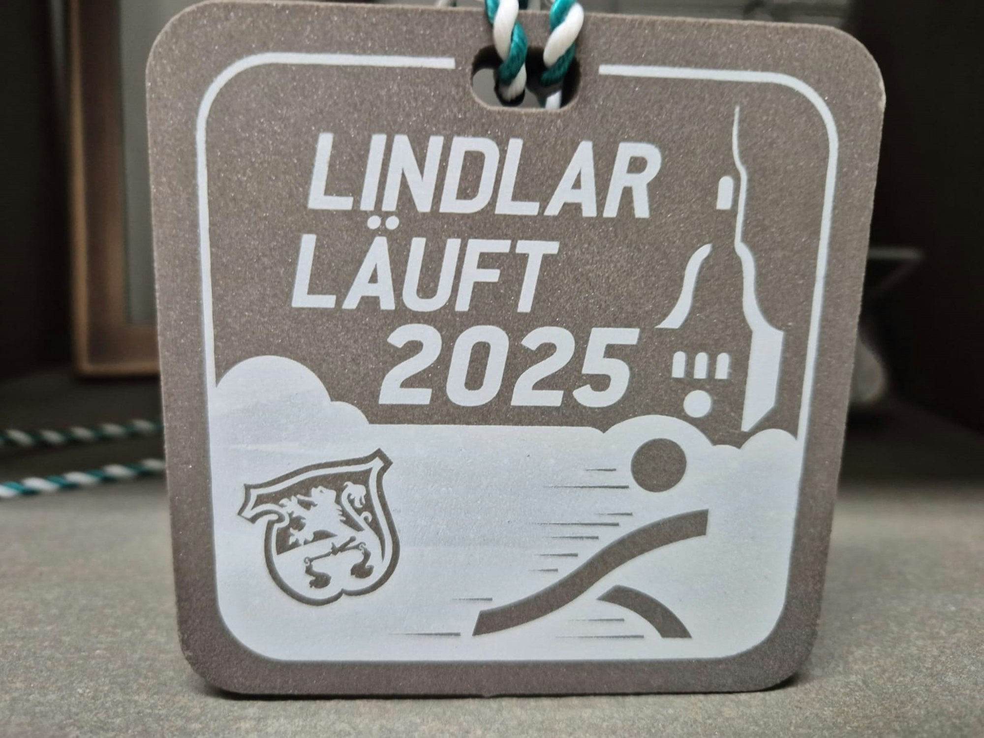 Die fertige Medaille für die Teilnehmer von „Lindlar läuft“.