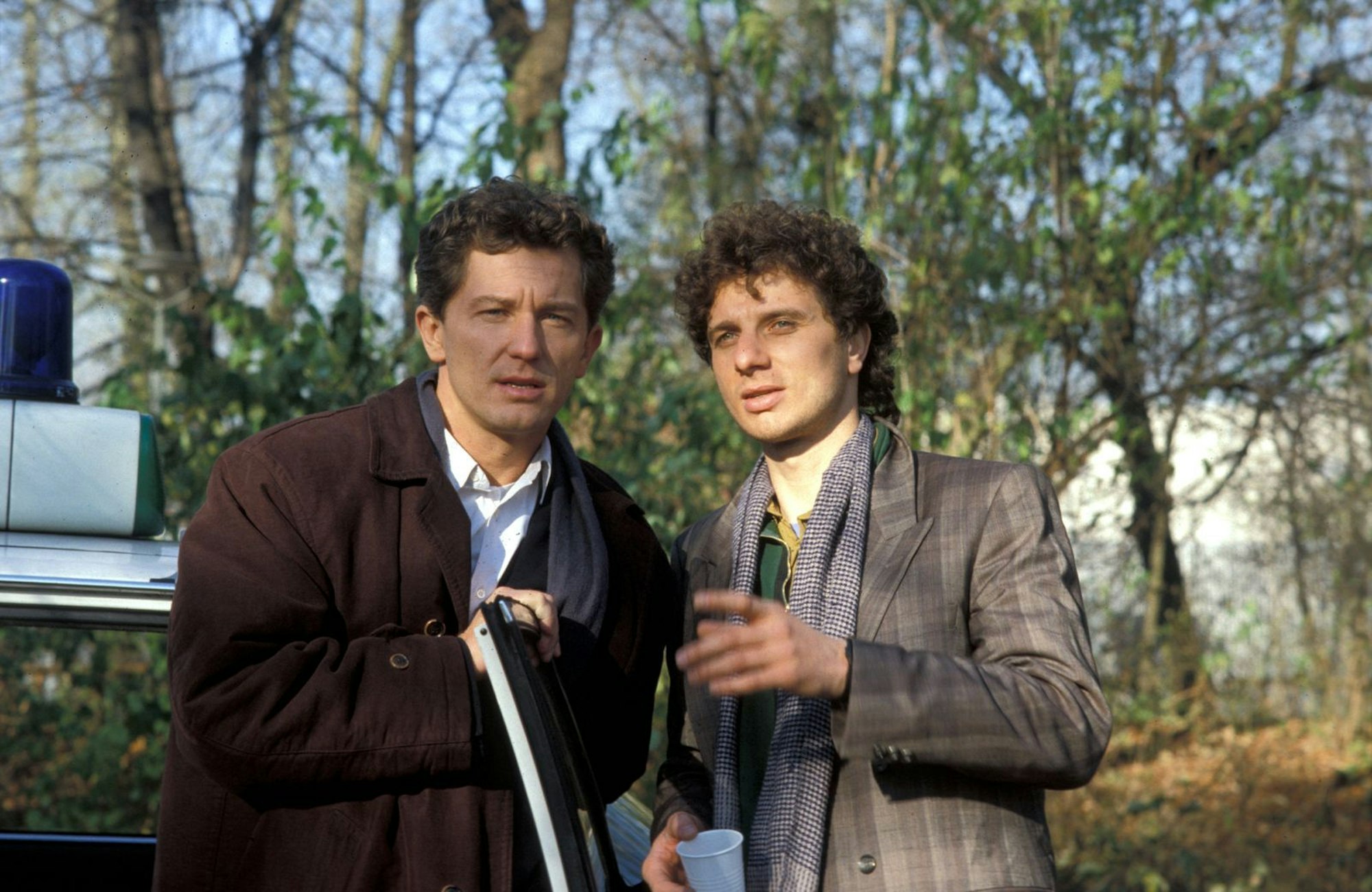Die damals noch unbekannten Schauspieler Miroslav Nemec (links) und Udo Wachtveitl übernahmen als Ivo Batic und Franz Leitmayr ab 1991 die Ermittlungen im Münchner „Tatort“. (Bild: BR/Bavaria Film GmbH/Thomas Klausmann)