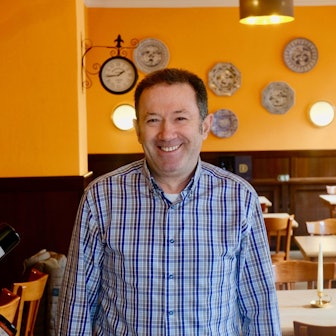 Fernando Castanheira in seinem neuen Restaurant in Sülz.