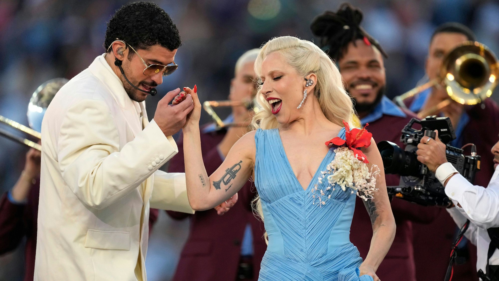 Beim Superbowl Anfang Februar stand Lady Gaga mit Bad Bunny auf der Bühne.