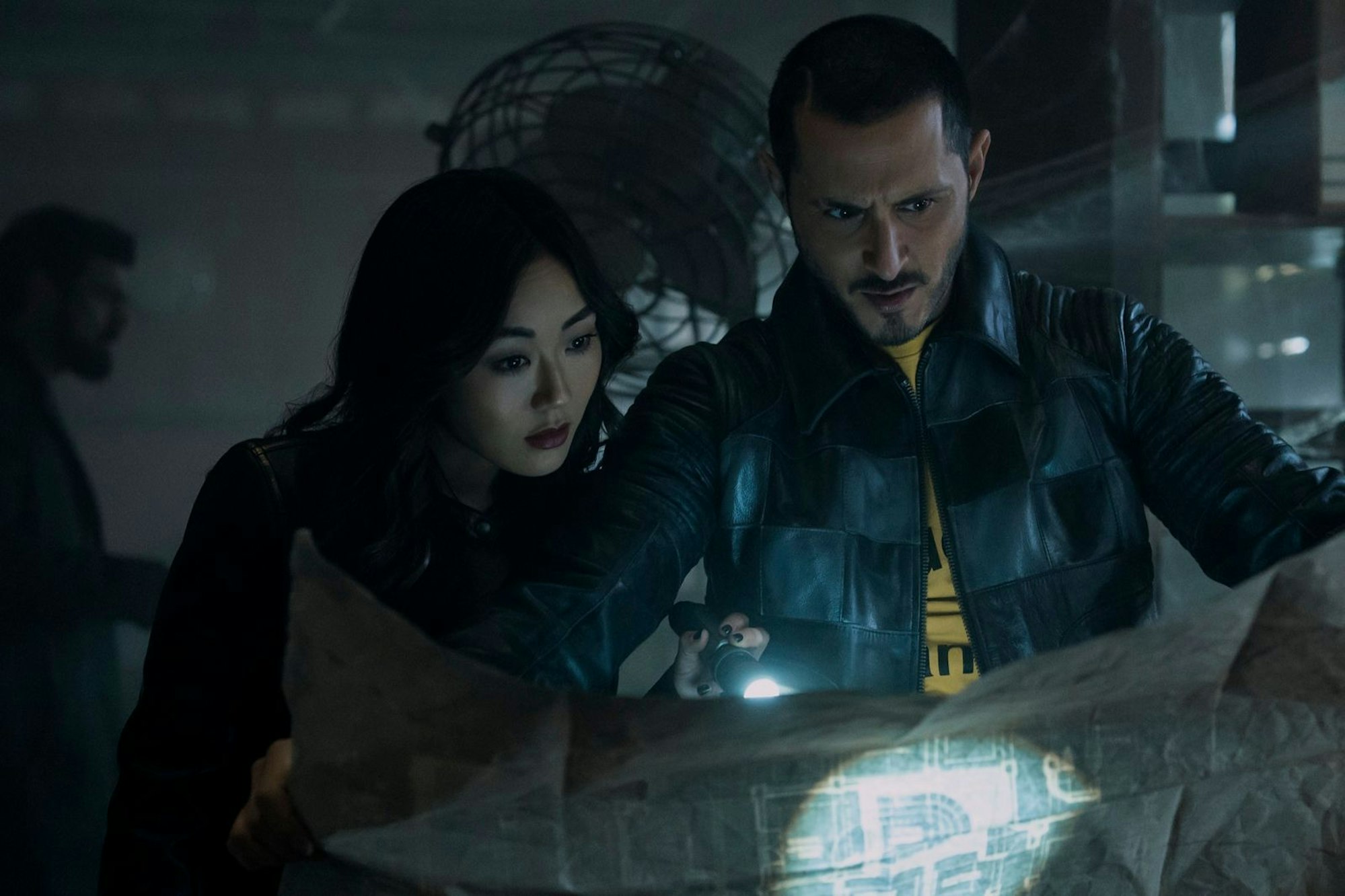 Kimiko (Karen Fukuhara) und Frenchie (Tomer Capone) setzen alles daran, um Homelander zu besiegen. (Bild: © Amazon Content Services LLC / Jasper Savage / Prime Video)
