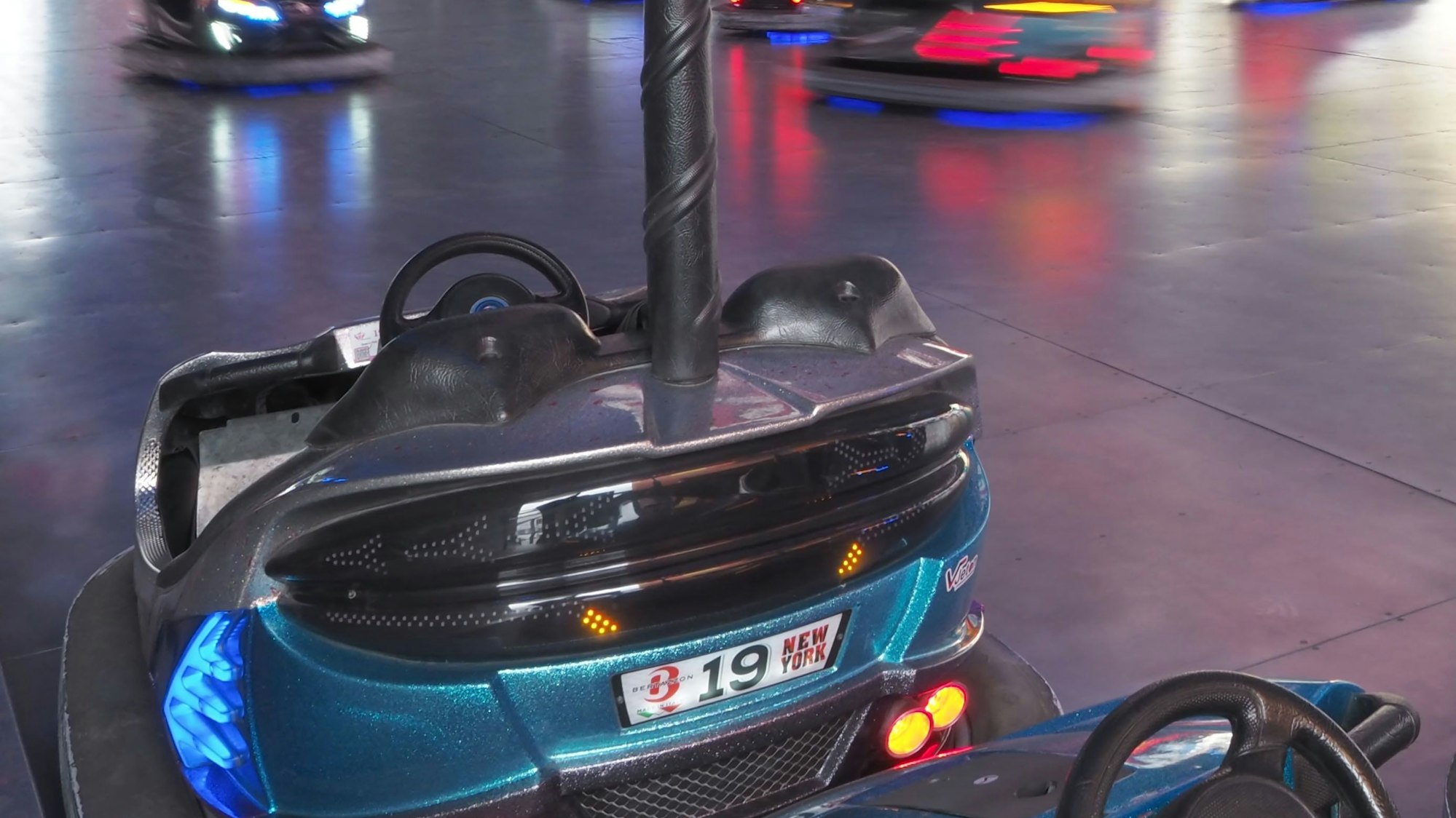 Autoscooter darf auf der Kirmes nicht fehlen. (Symbolbild)
