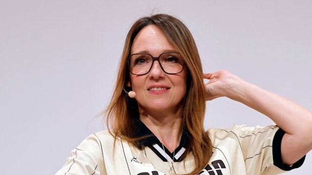 Komikerin Carolin Kebekus im März bei der Veranstaltung „Köln eine gute Idee“ bei der Lit.Cologne 2026 in der Kölner Flora. (Archivbild)