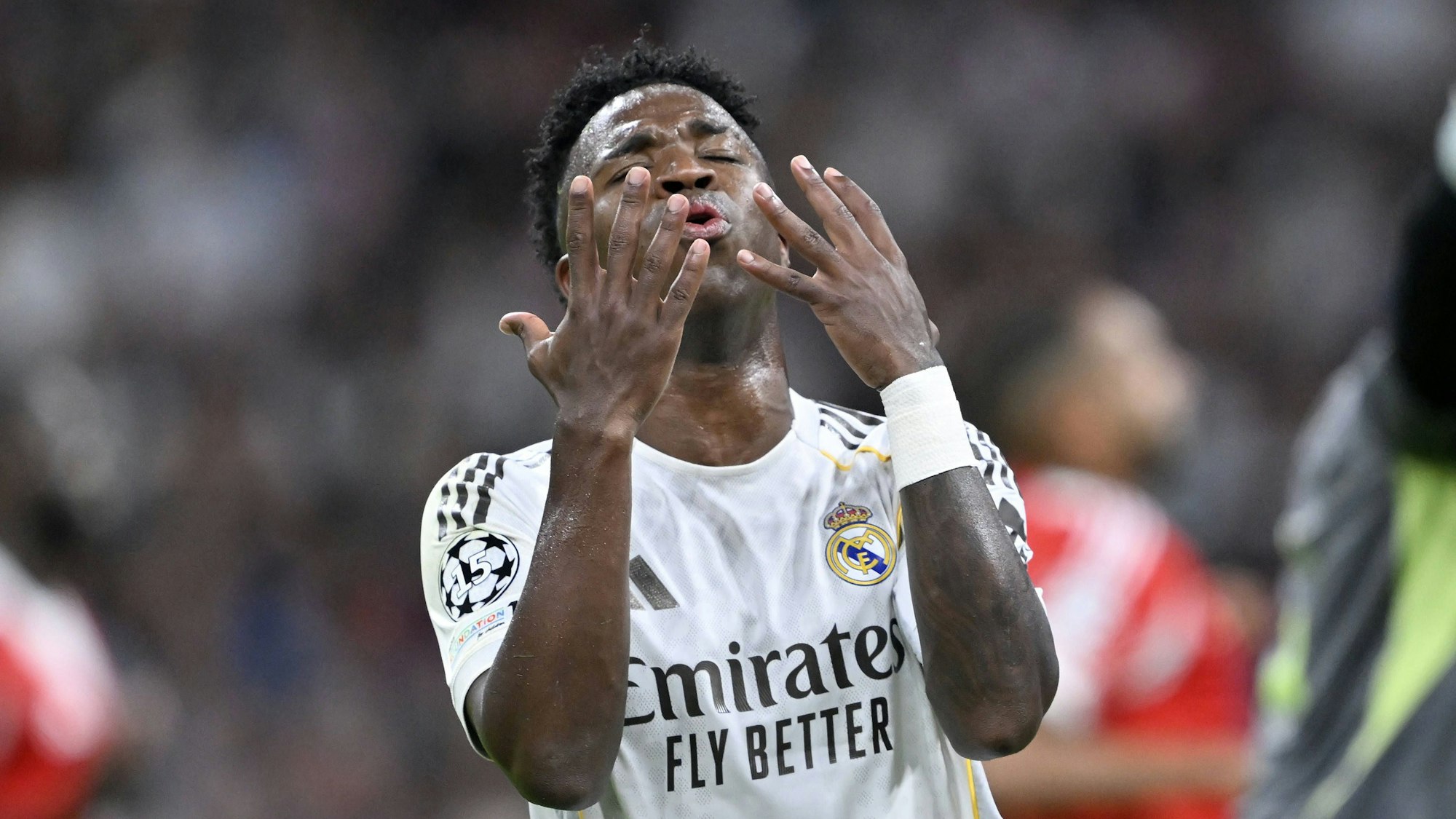 Vinicius Junior von Real Madrid gestikuliert.