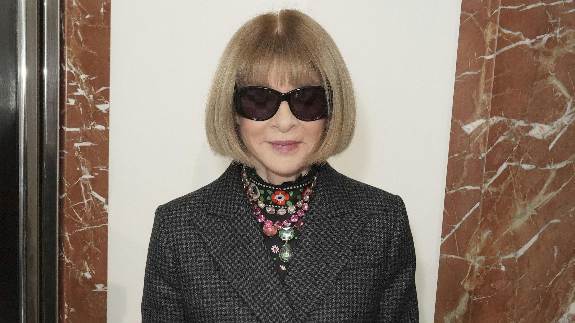 Anna Wintour ist die langjährige Chefredakteurin der „Vogue“.