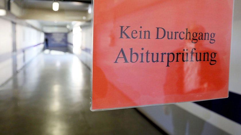 In NRW machen in diesem Jahr vergleichsweise wenig junge Menschen Abitur.