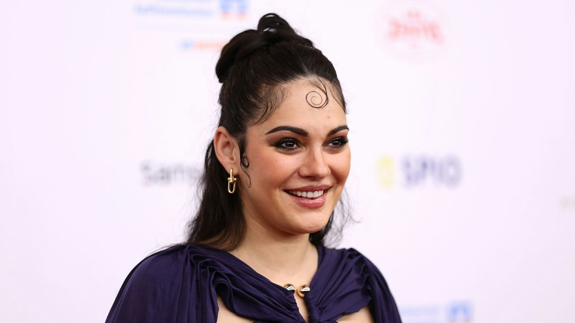 Die deutsche Schauspielerin Nilam Farroq hat auf Instagram ihre Schwangerschaft bekannt gegeben. (Bild: 2026 Getty Images/Andreas Rentz)