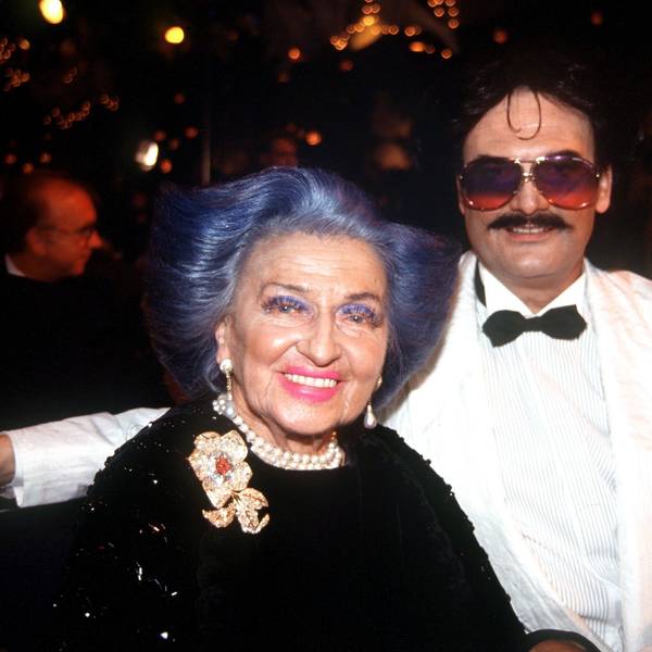 Der Münchner Modemacher Rudolph Moshammer zeigte sich gemeinsam mit seiner Mutter Else bei einem Filmball in München.