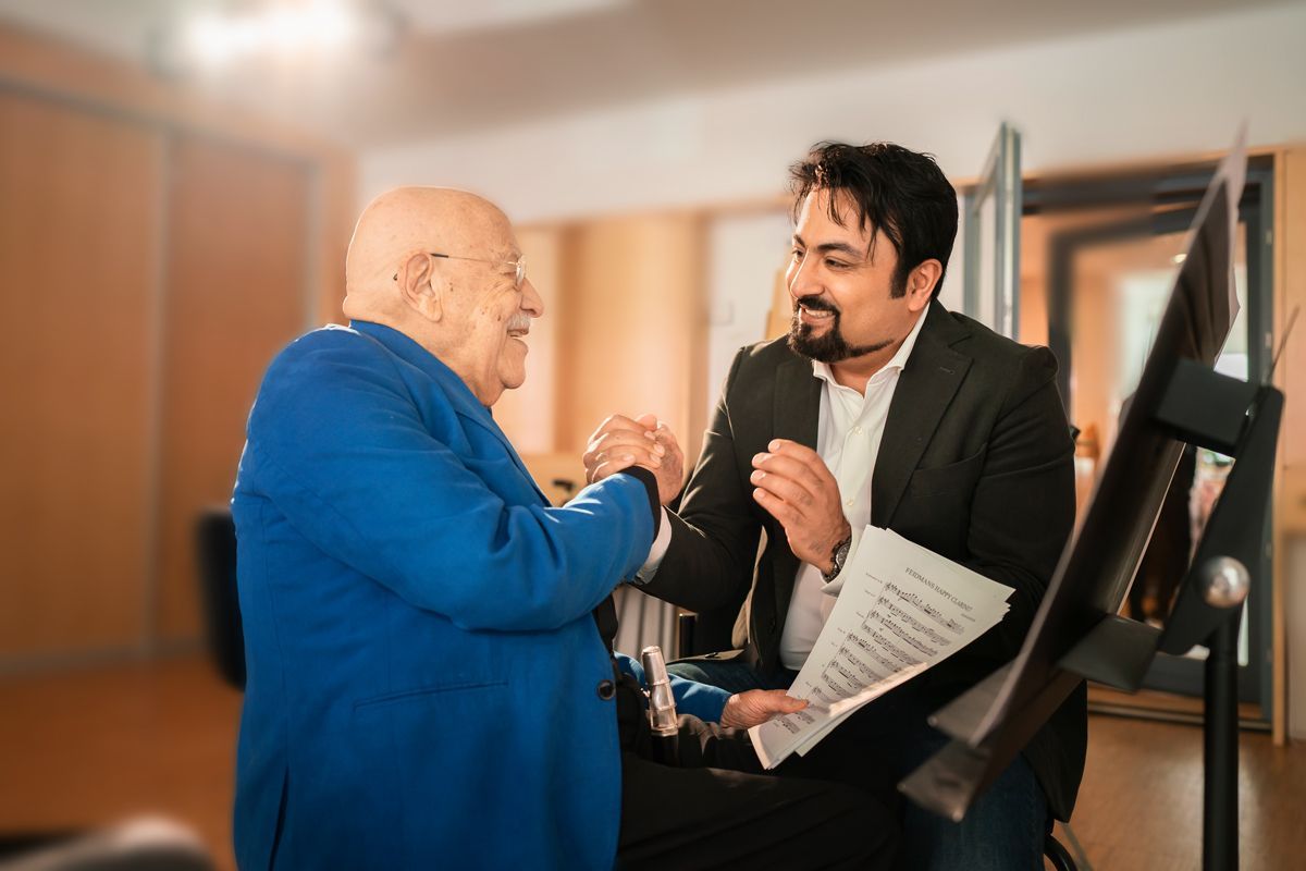 Arbeiten seit vielen Jahren zusammen: Giora Feidman und Majid Montazer.