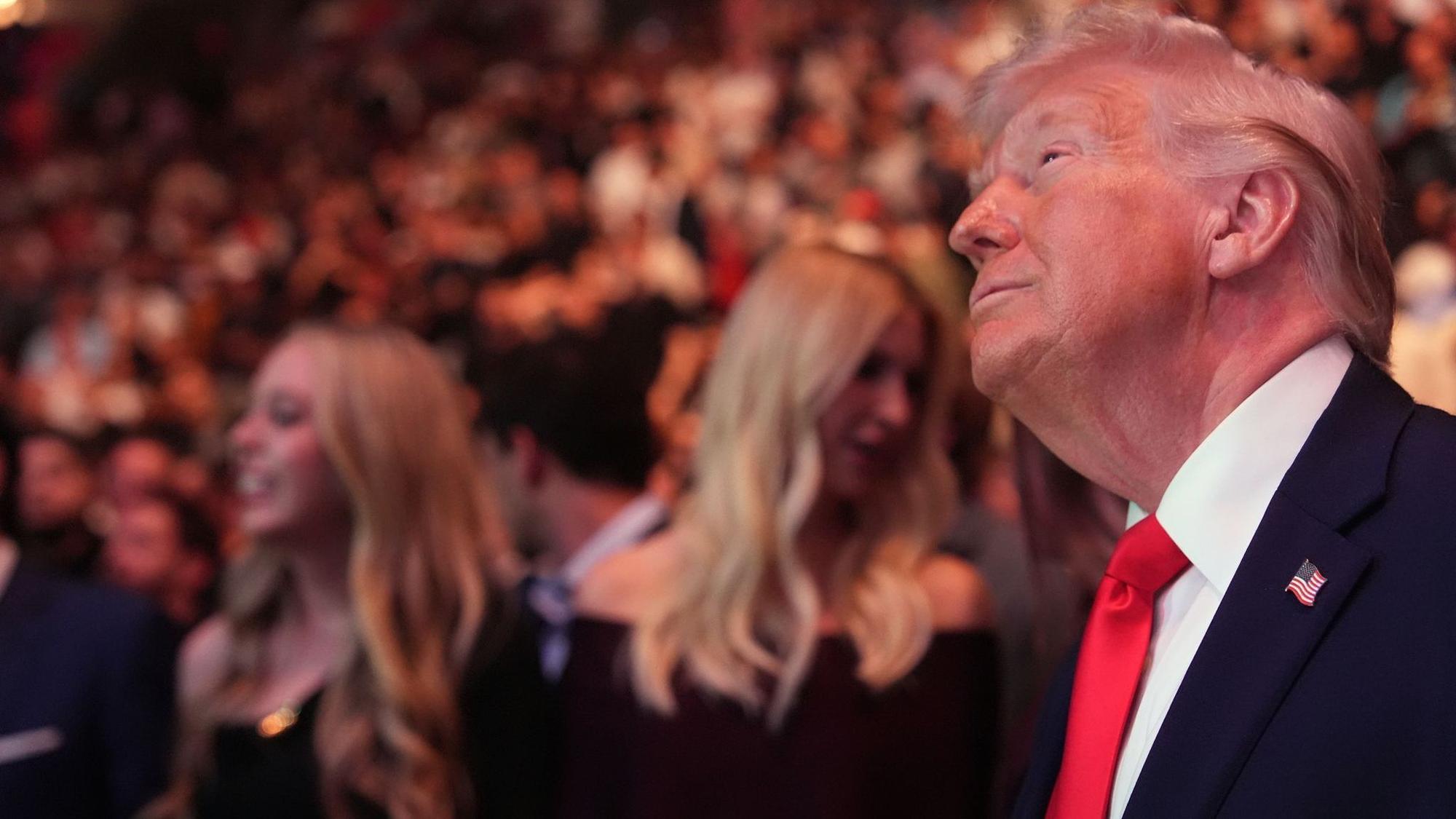 UFC 327 - Trump