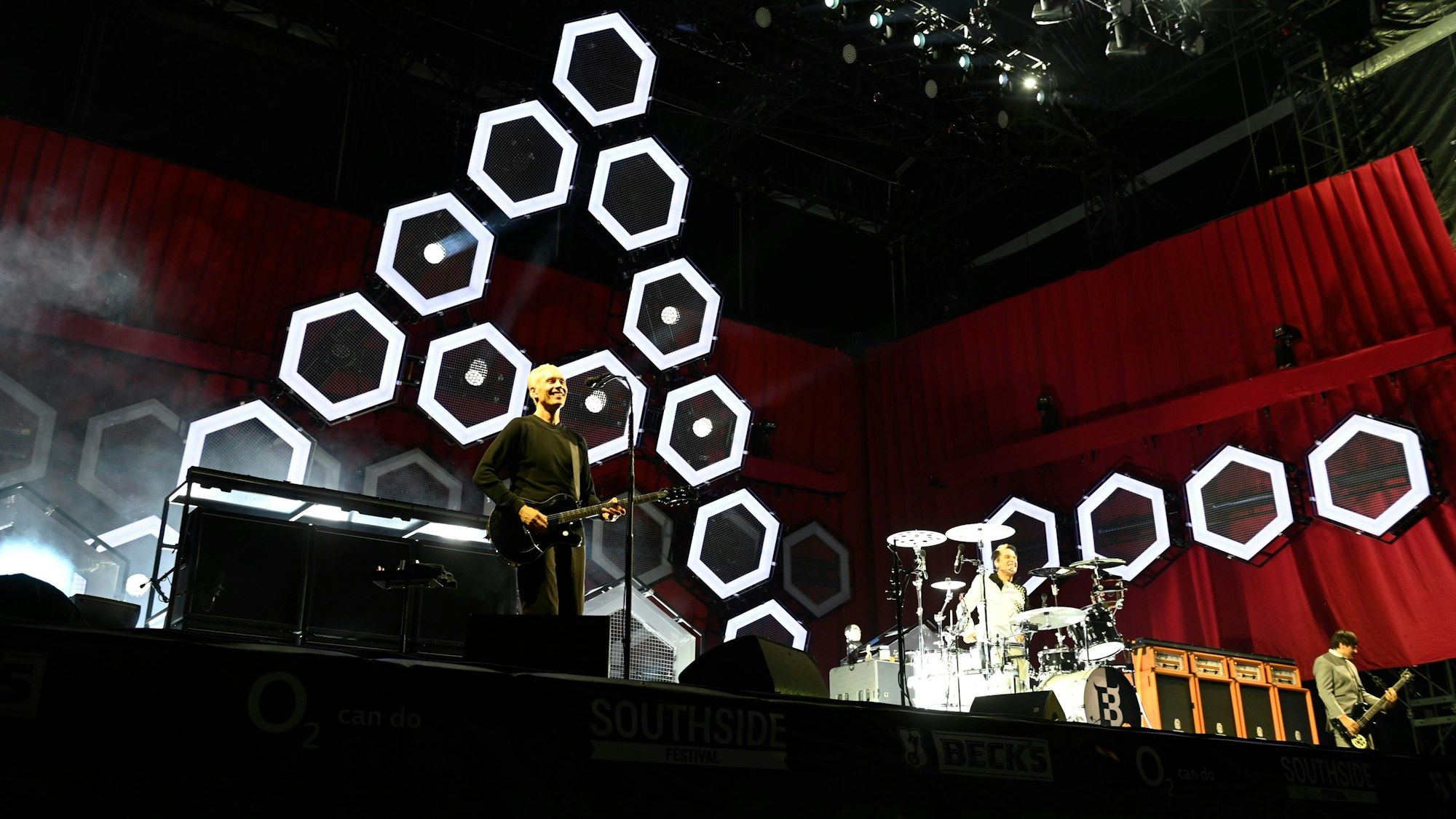 Farin Urlaub (l-r), Bela B. und Rodrigo Gonzalez von der Band Die Ärzte.