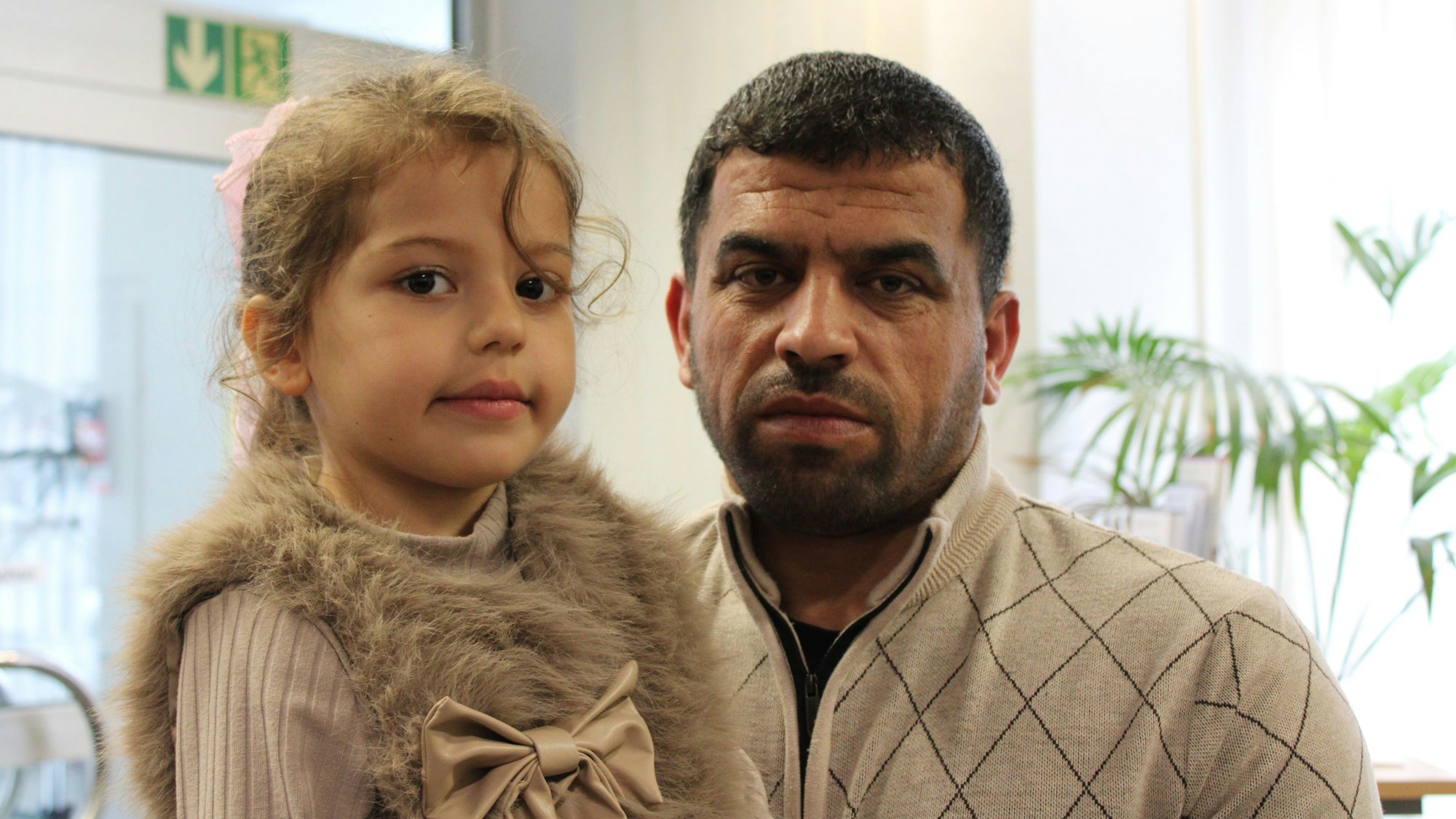 20 Jahre Migrationsberatung im Rhein-Sieg-Kreis: Mohammed Becar (37) mit seiner Tochter (5)