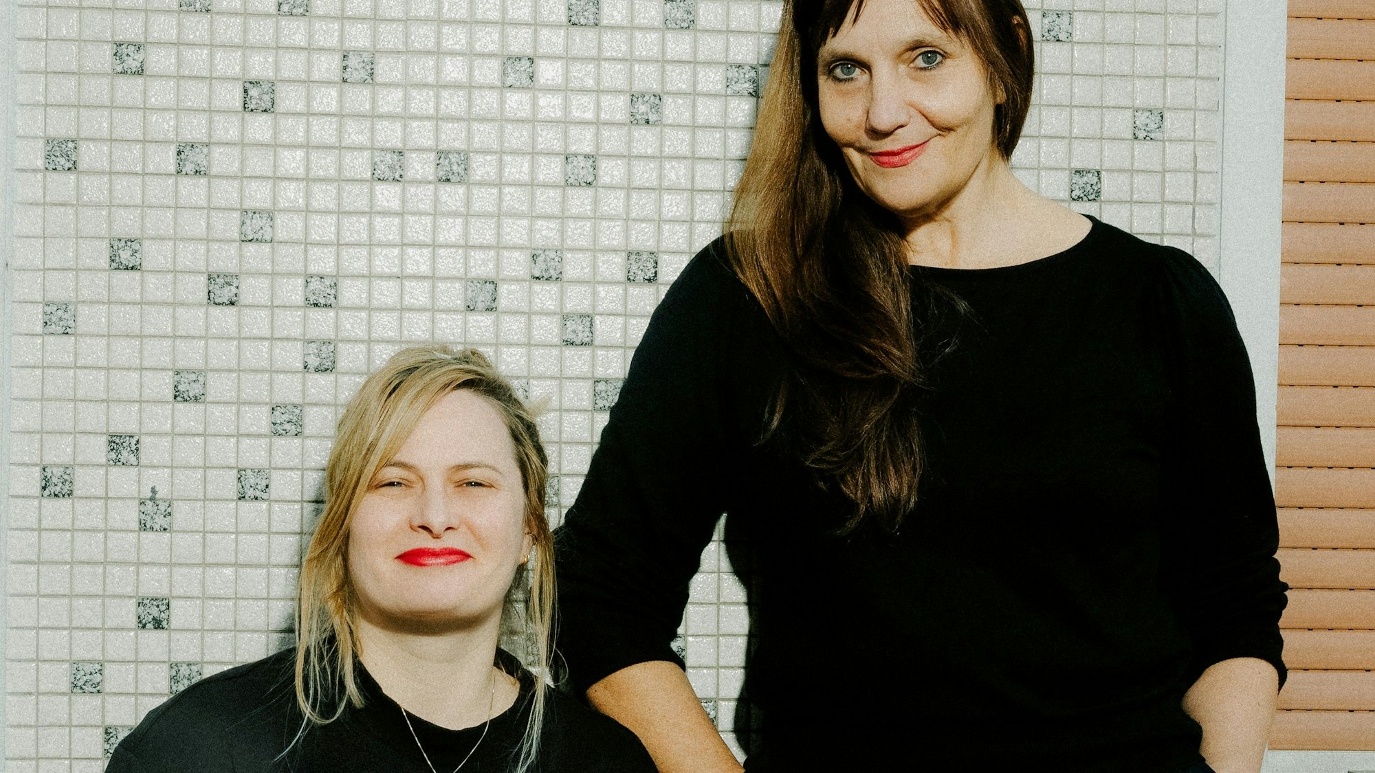 Theaterregisseurin Sandra Reitmayer und Komponistin Christina C. Messner