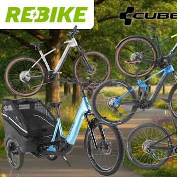 Mehrere refurbished Cube E-Bikes verschiedener Typen – Trekkingbike, Citybike, E-Lastenrad und E-Montainbike – vor grünem Parkpanorama mit Landstraße, mit Rebike- und Cube-Logo sowie dem Hinweis „Bis -45 % Rabatt zur UVP"
