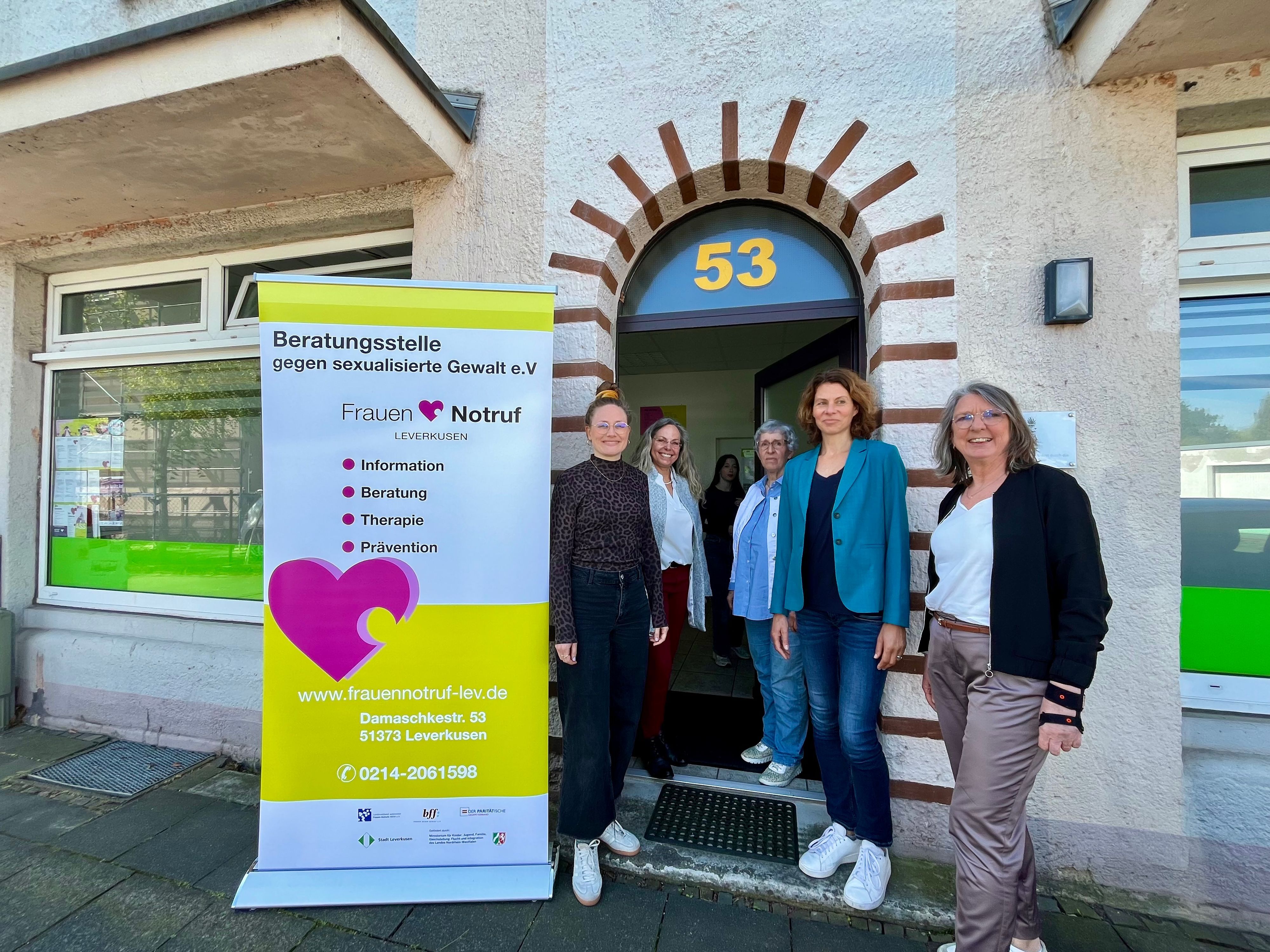 Mitarbeiterinnen des Frauennotrufs.