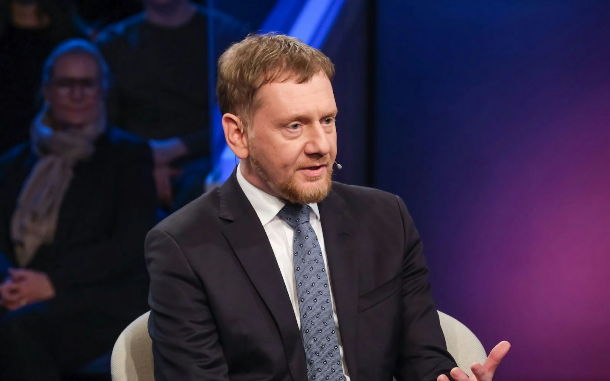 Michael Kretschmer forderte bei „Maischberger“ im Ersten tief greifende Reformen: „Wir müssen raus aus dem Kleinklein, Und die Zeit läuft uns davon.“ (Bild: WDR/Oliver Ziebe)