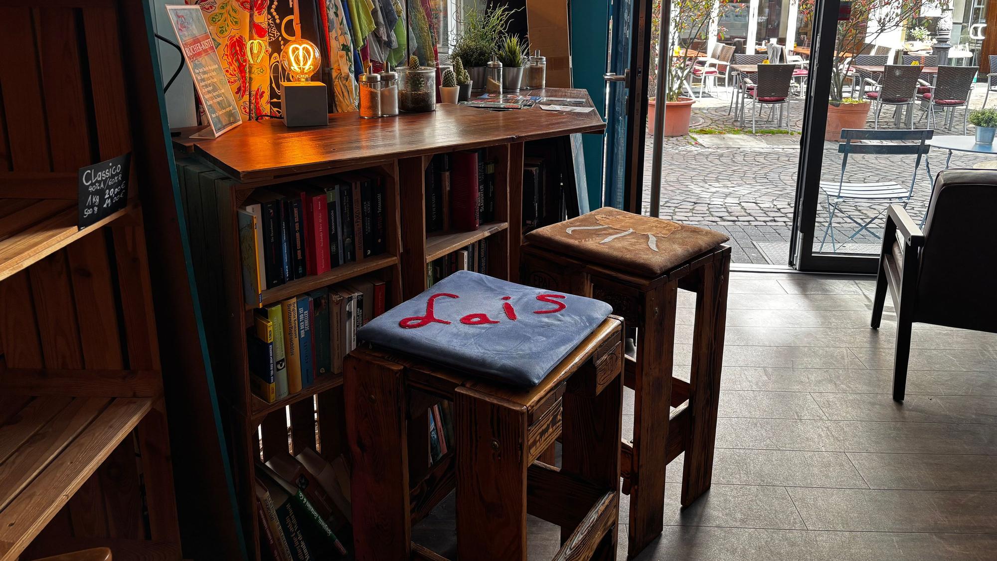 Blick in den vorderen Bereich des Espressostudios.