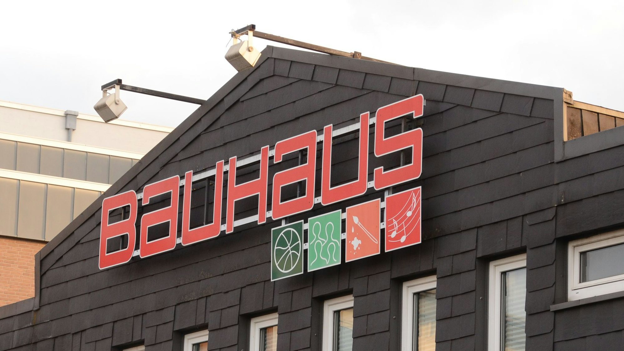 Zuschüsse für einige freie Träger in Troisdorf werden auf dem Niveau von 2025 gedeckelt.
Das gilt auch für das Jugendzentrum Bauhaus in der Innenstadt