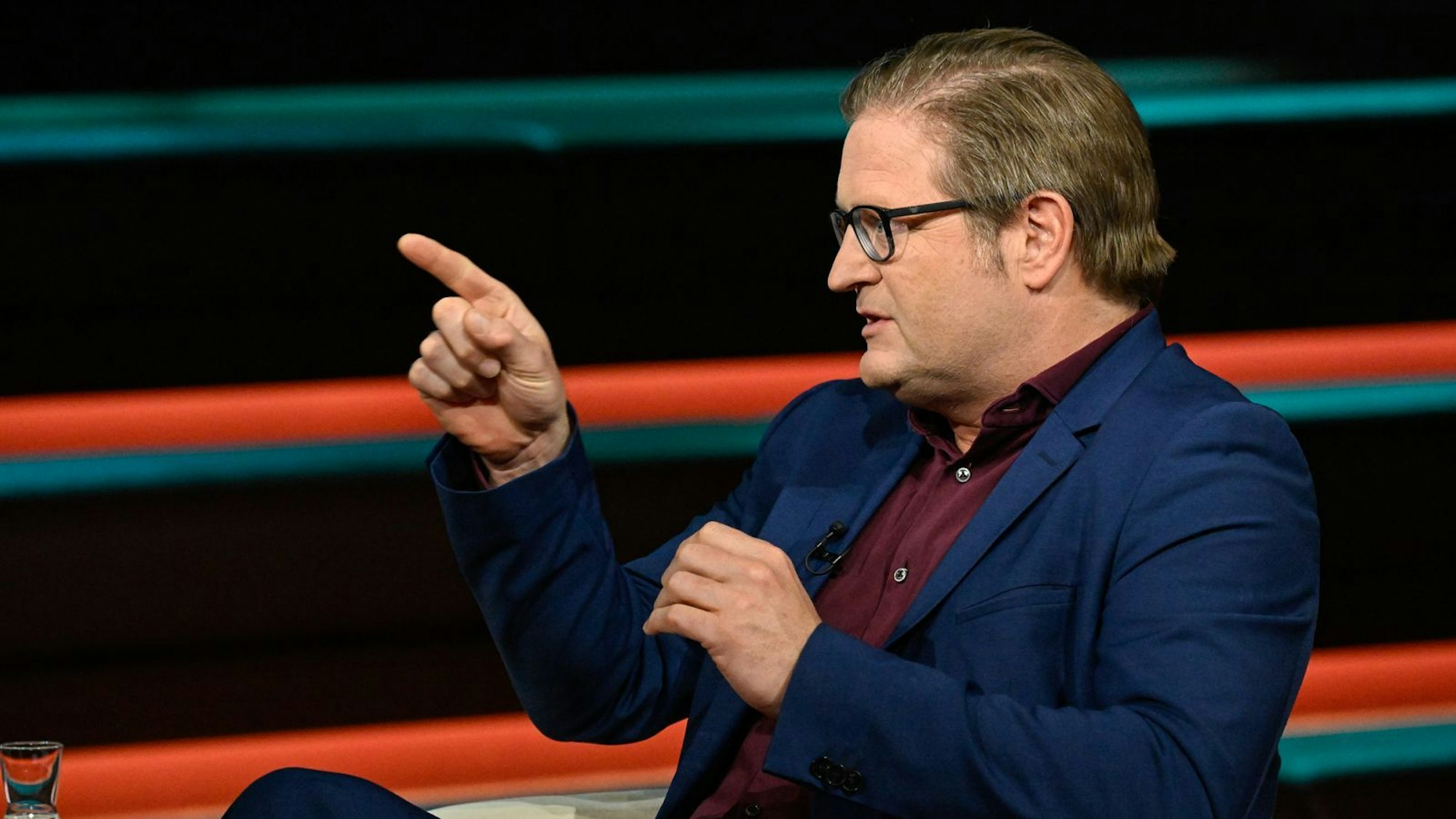 Journalist Michael Bröcker erklärte bei „Markus Lanz“, dass sich die SPD beim Thema Steuererhöhungen durchsetzen könnte. (Bild: ZDF / Markus Hertrich)