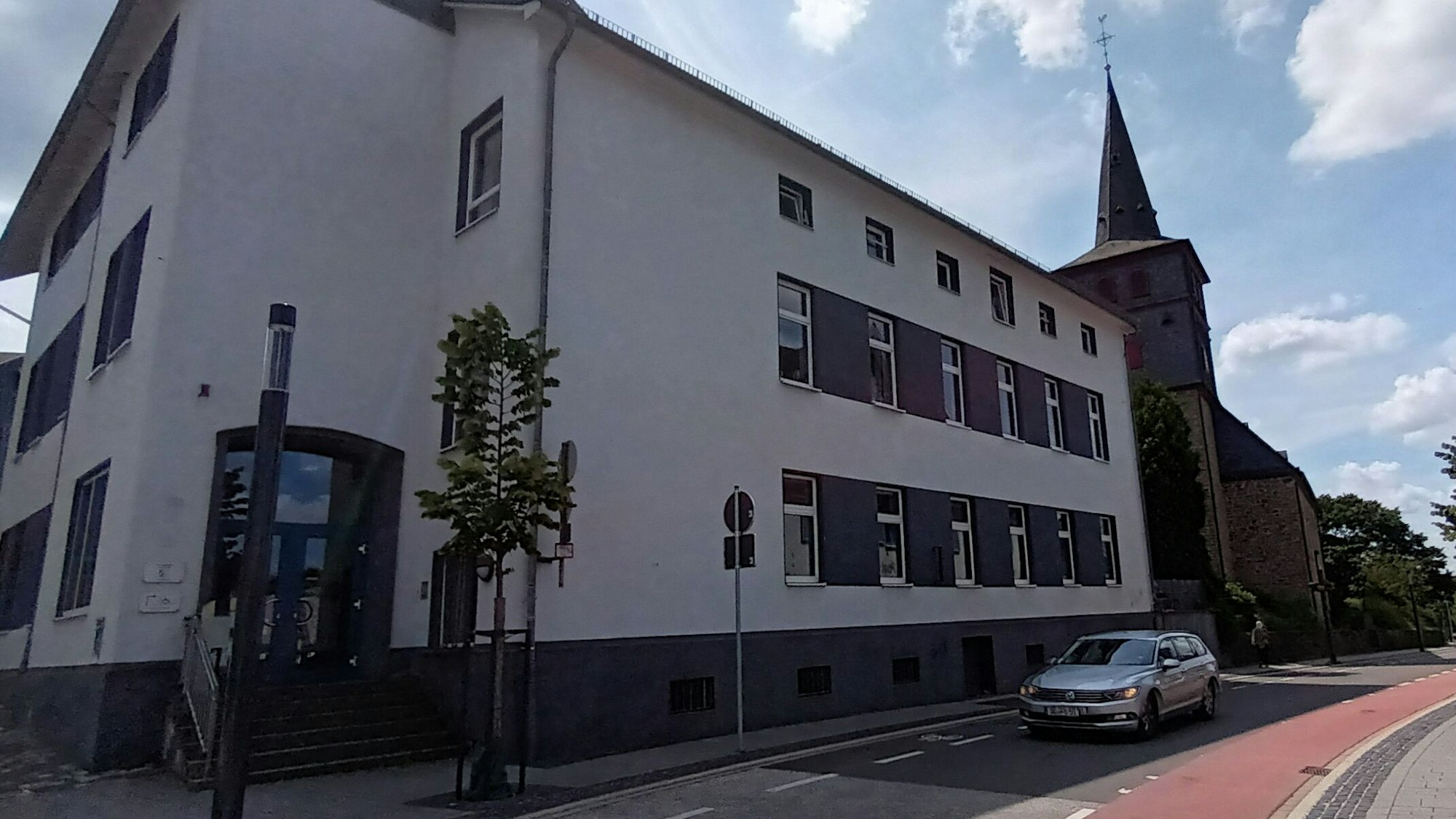 Vor dem Schöffengericht am Amtsgericht in Waldbröl könnte es bald zum Prozess gegen einen Pfarrer aus dem Südbezirk des Oberbergischen Kreises kommen.