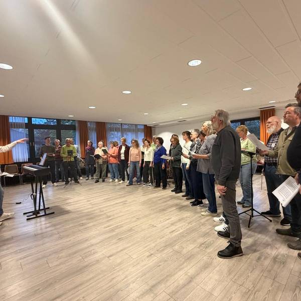 Die Levocals bei ihrer monatlichen Chorprobe.