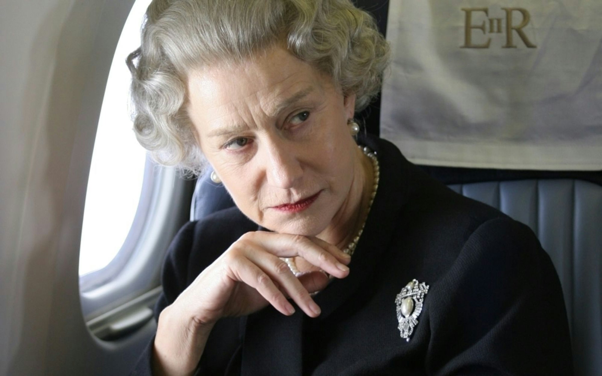 Die zunehmende Kritik des britischen Volks bringt die Monarchin (Helen Mirren) zum Nachdenken. (Bild: ZDF/Laurie Sparham)