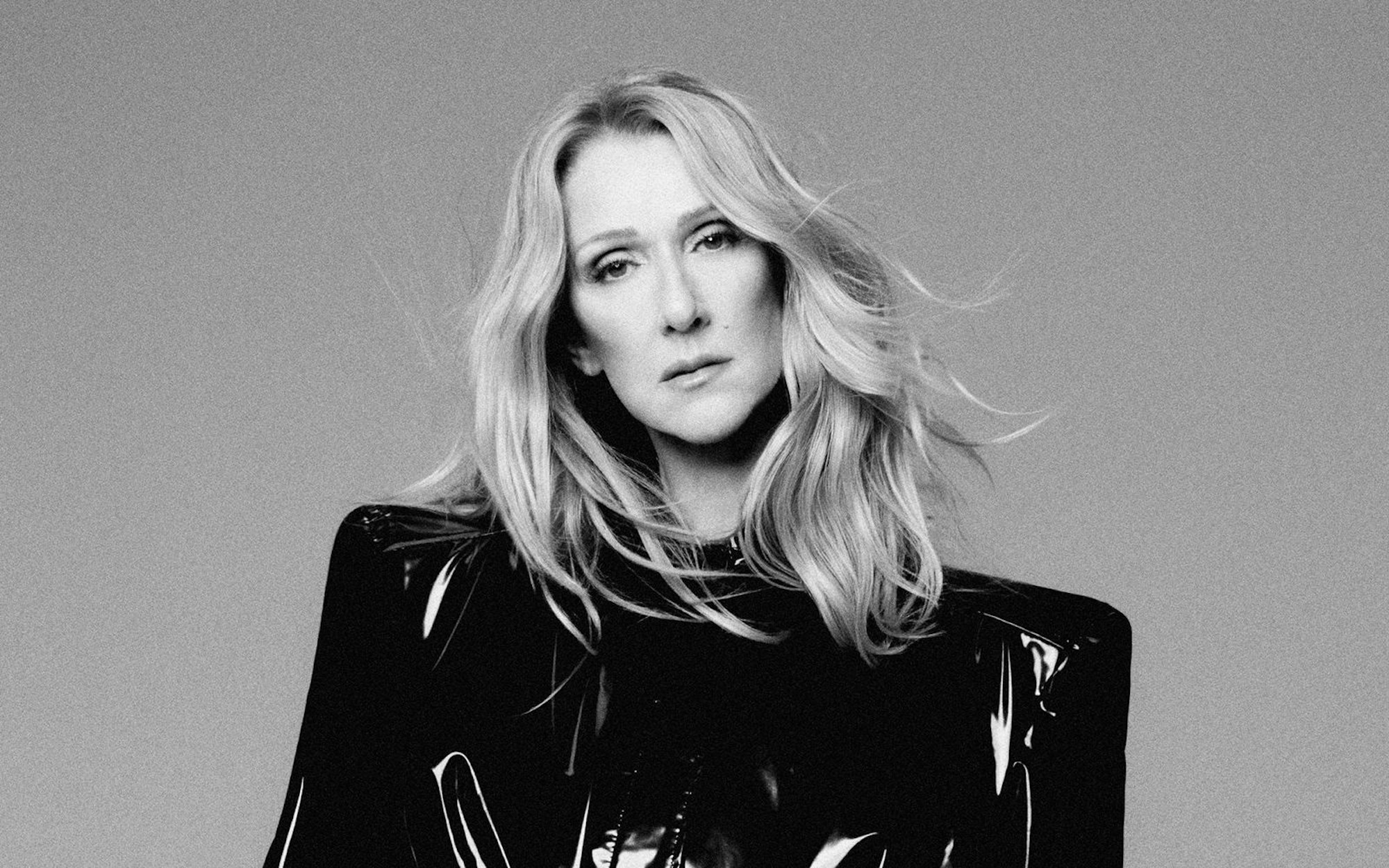 Céline Dion kündigte vor wenigen Wochen neue Konzerte an, jetzt veröffentlicht sie auch neue Musik. Ihr Comeback-Song heißt „Dansons“. (Bild: Sony Music)