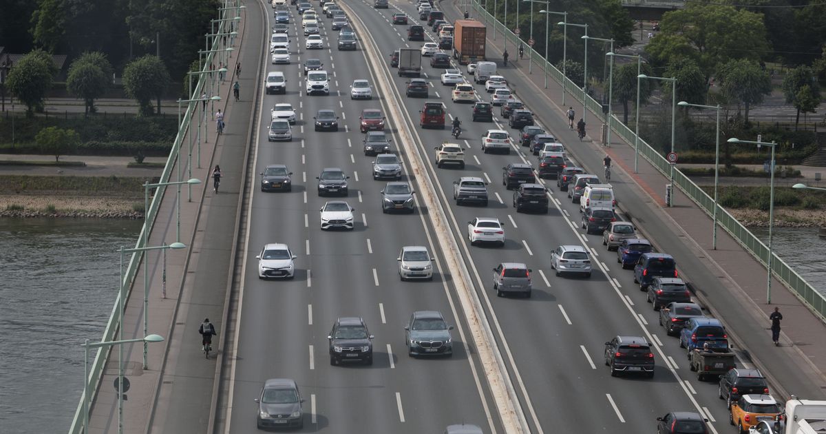 Baubeginn für 2040 geplant: Stadt Köln kann intakte Zoobrücke bis zur Sanierung nicht garantieren
