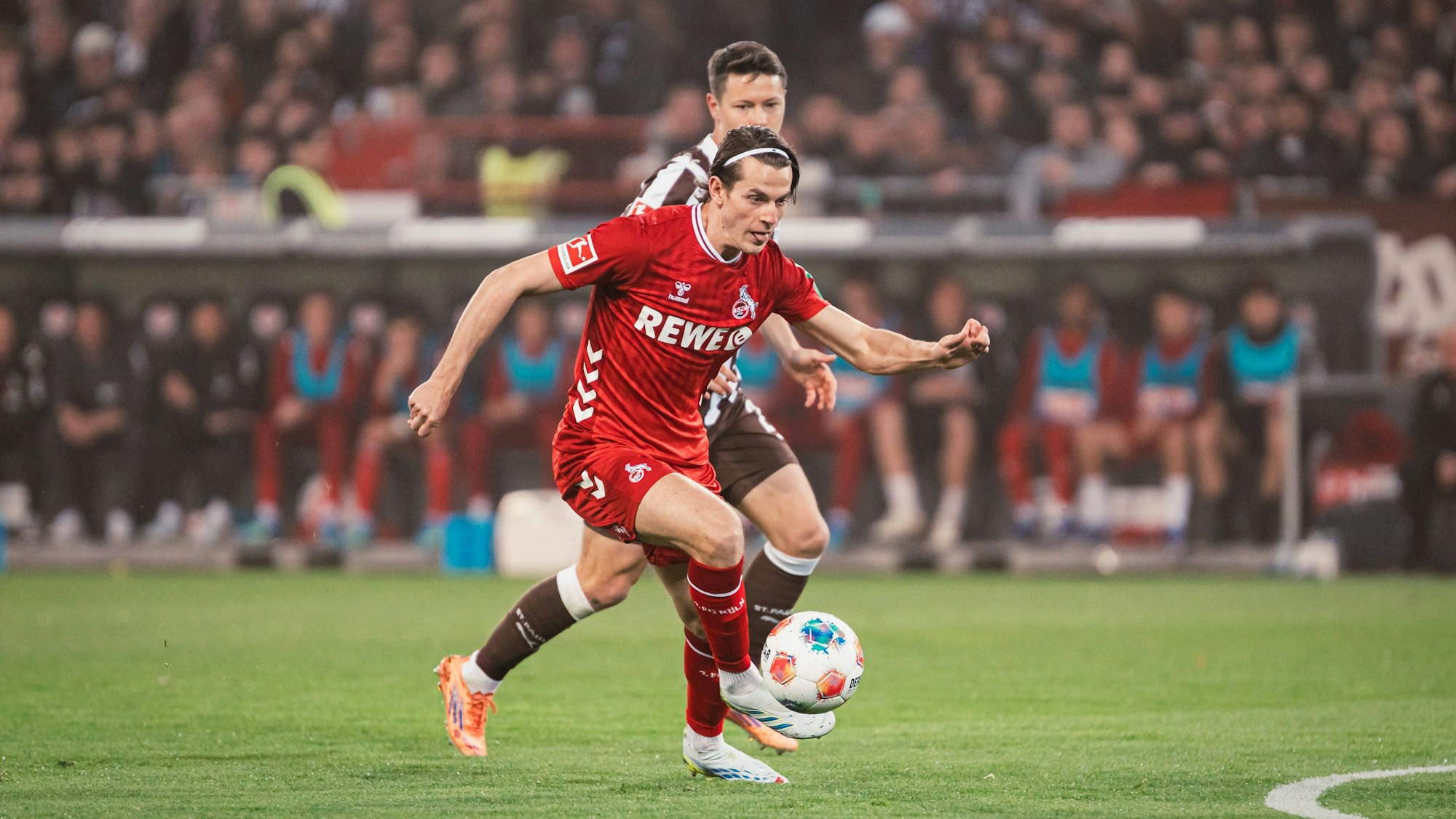 Jakub Kaminski beim Spiel des 1. FC Köln gegen den FC St. Pauli.