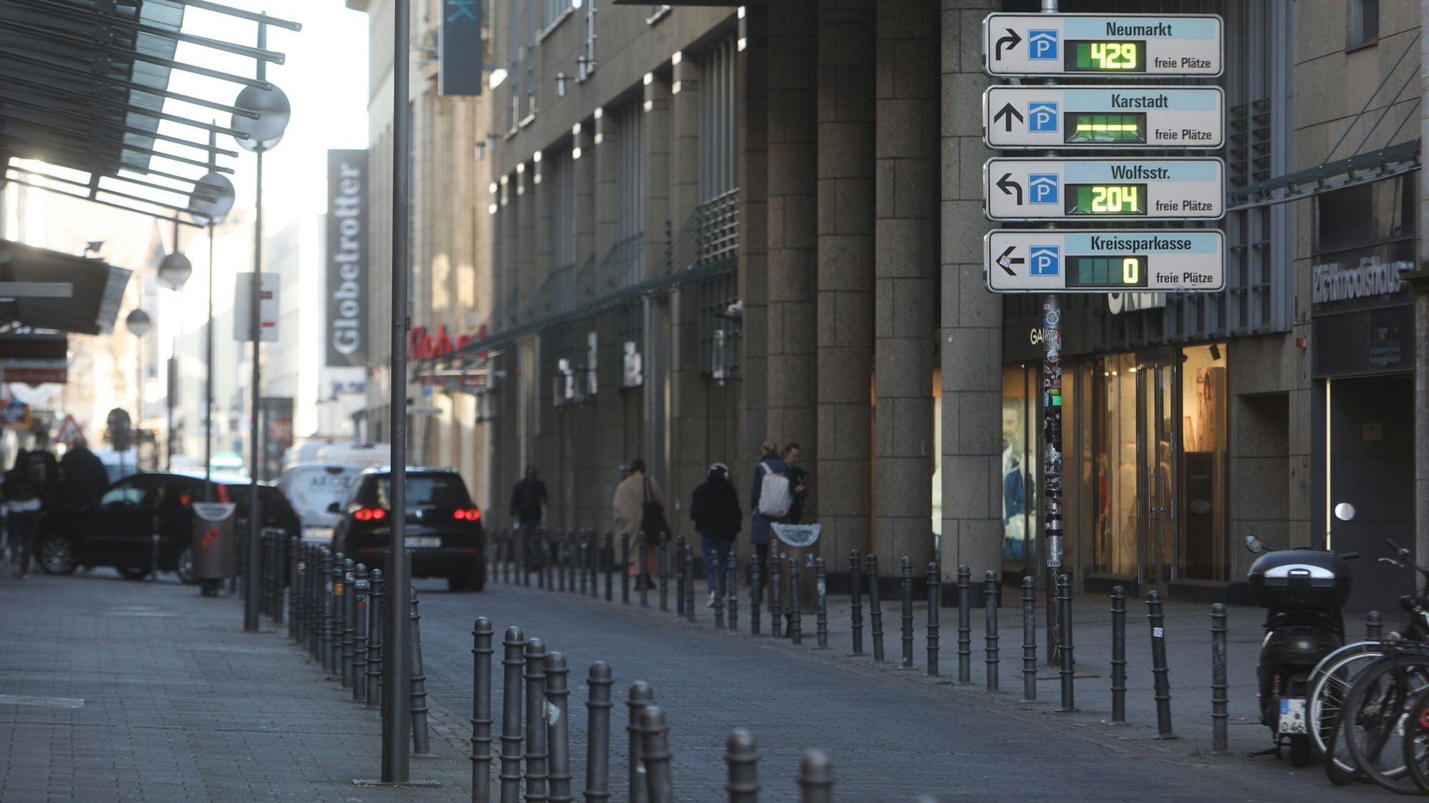 Blick auf die Richmodstraße in der Kölner Innenstadt.