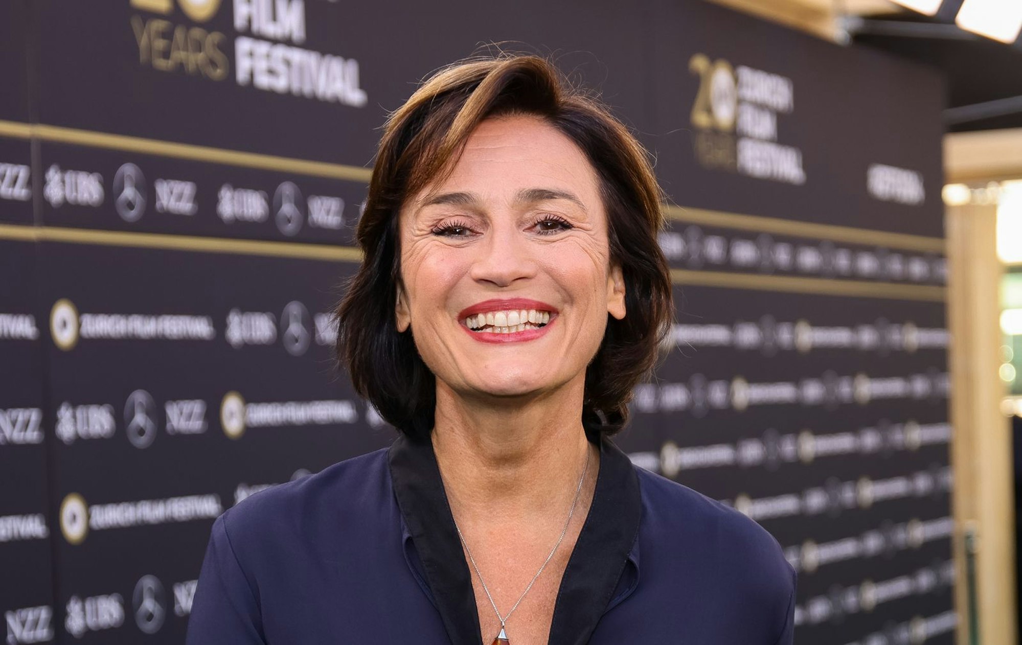 Die Vorbereitung auf ihre Gäste sei oft der beste Teil des Jobs, sagt Sandra Maischberger. (Bild: 2024 Getty Images/Joshua Sammer)