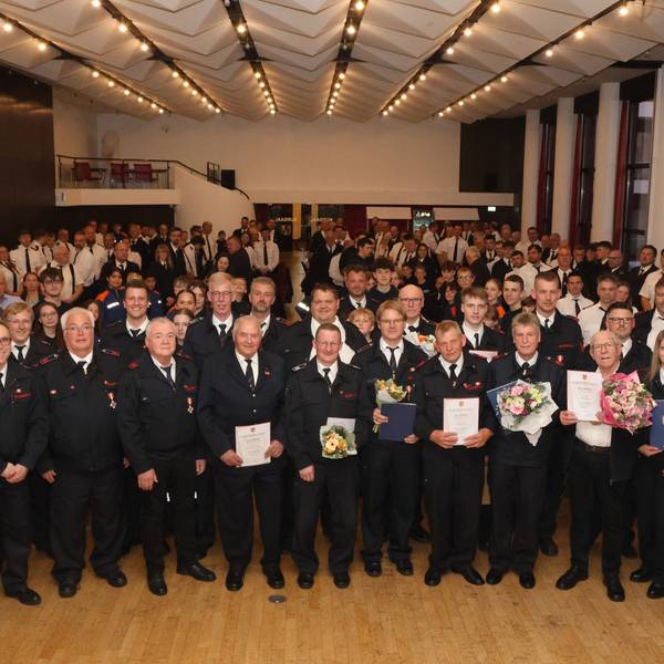Im Nümbrechter Parkhotel kam die Freiwillige Feuerwehr der Schlossgemeinde am Freitagabend zu ihrer Jahresdienstbesprechung zusammen.