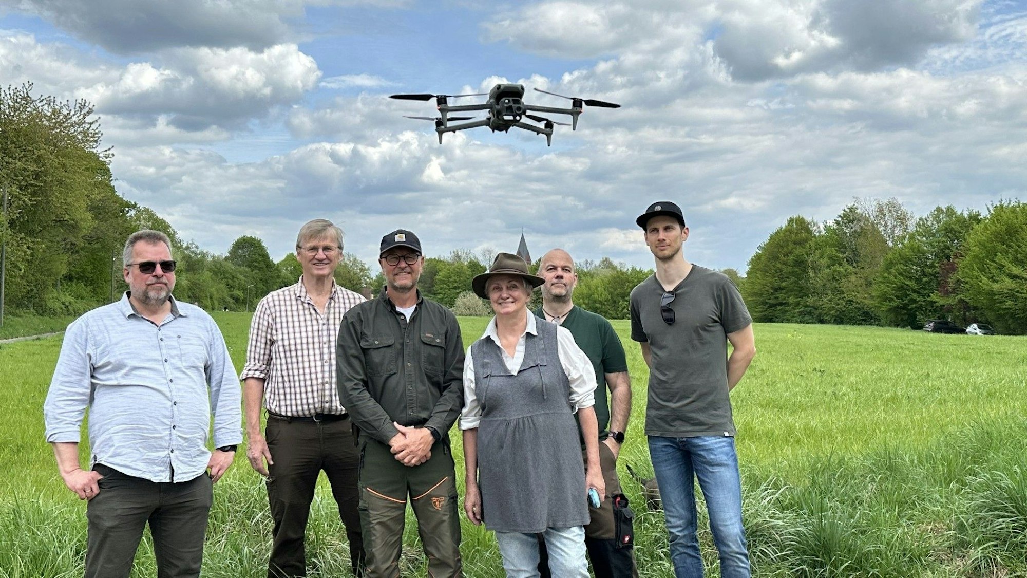 Die Leverkusener Jägerschaft bereitet sich auch in diesem Jahr wieder auf die Rettung von Rehkitzen vor.