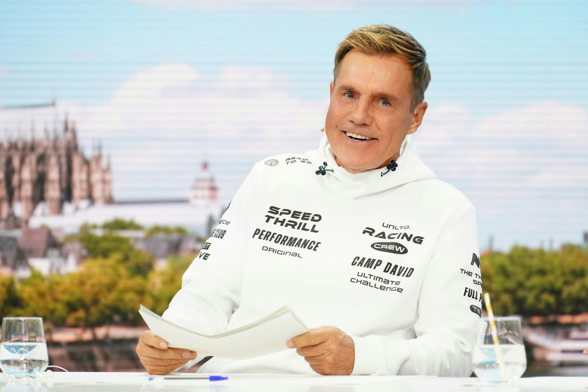 Dieter Bohlen ging sichtlich das Herz auf. „Sein“ Menowin back bei DSDS! „Das war damals legendär“, erinnerte sich der Pop-Titan mit leuchtenden Augen. (Bild: RTL/Stefan Gregorowius)