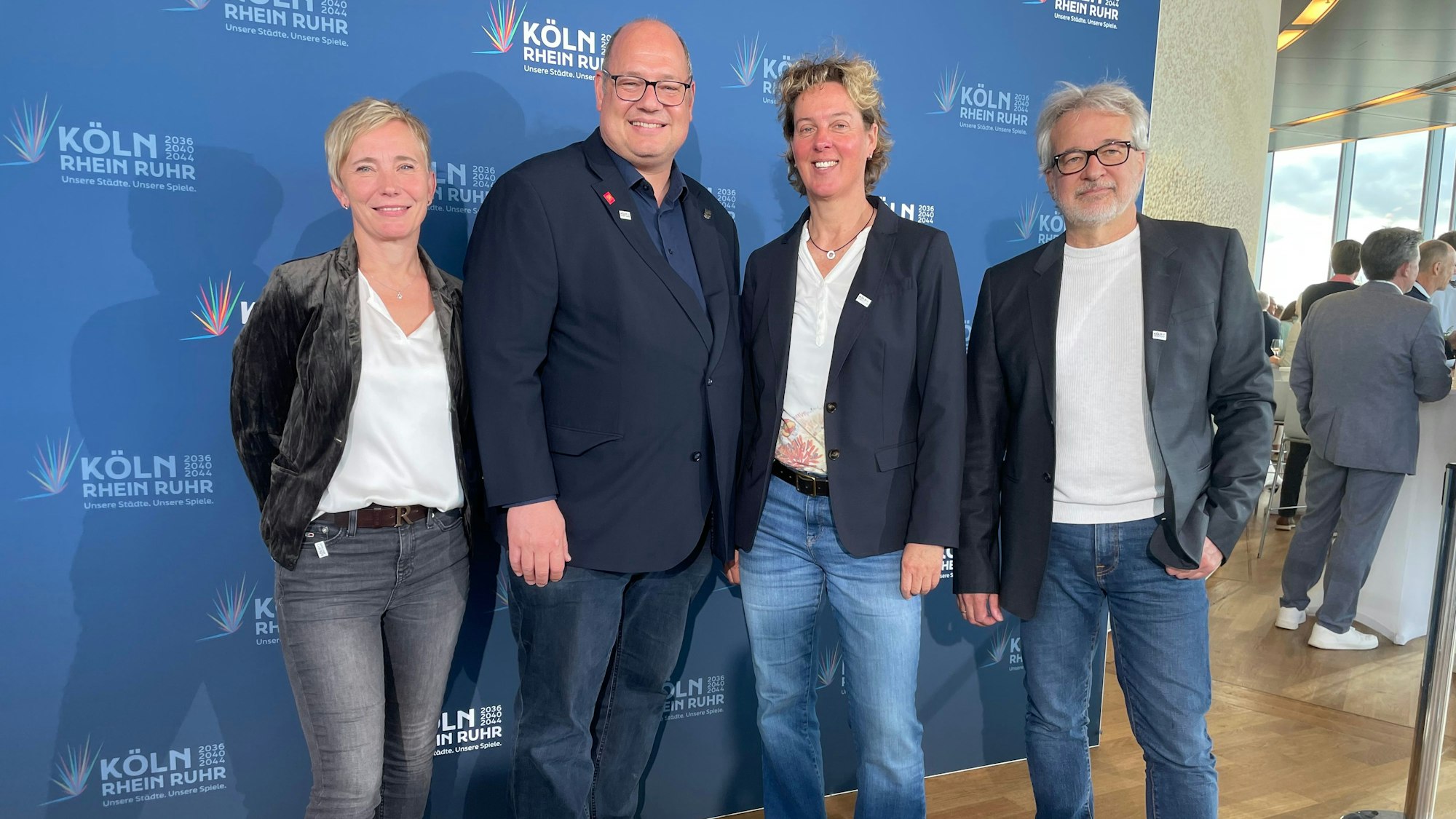 Die Vertreter der Stadt Leverkusen auf dem offiziellen Bekanntgabeevent für die Olympiabewerbung.