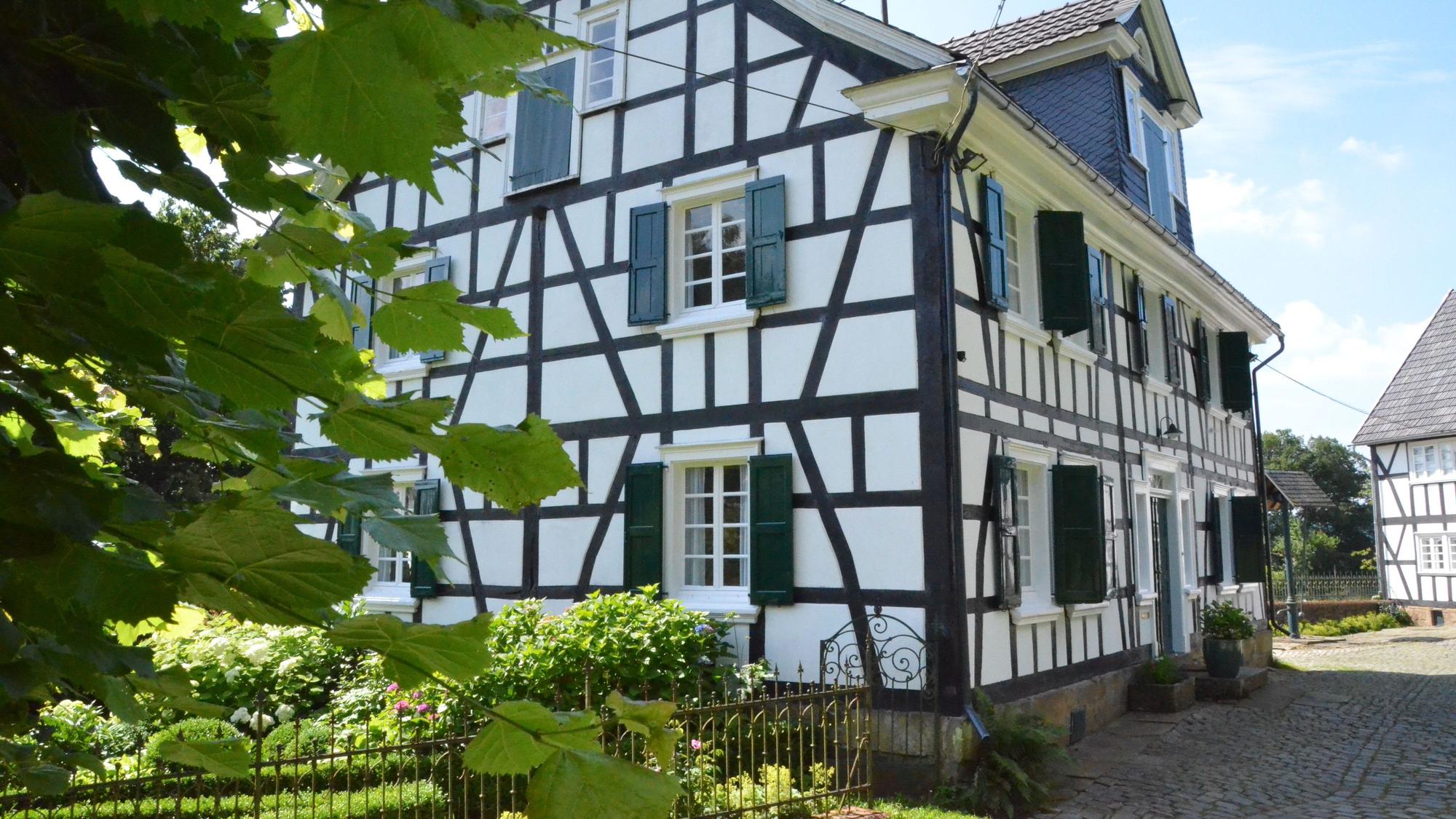 Der Vorländerhof in der Ortschaft Benroth kann eine Station sein auf der neuen „Fachwerk-Rallye“ durch die Schlossgemeinde Nümbrecht.