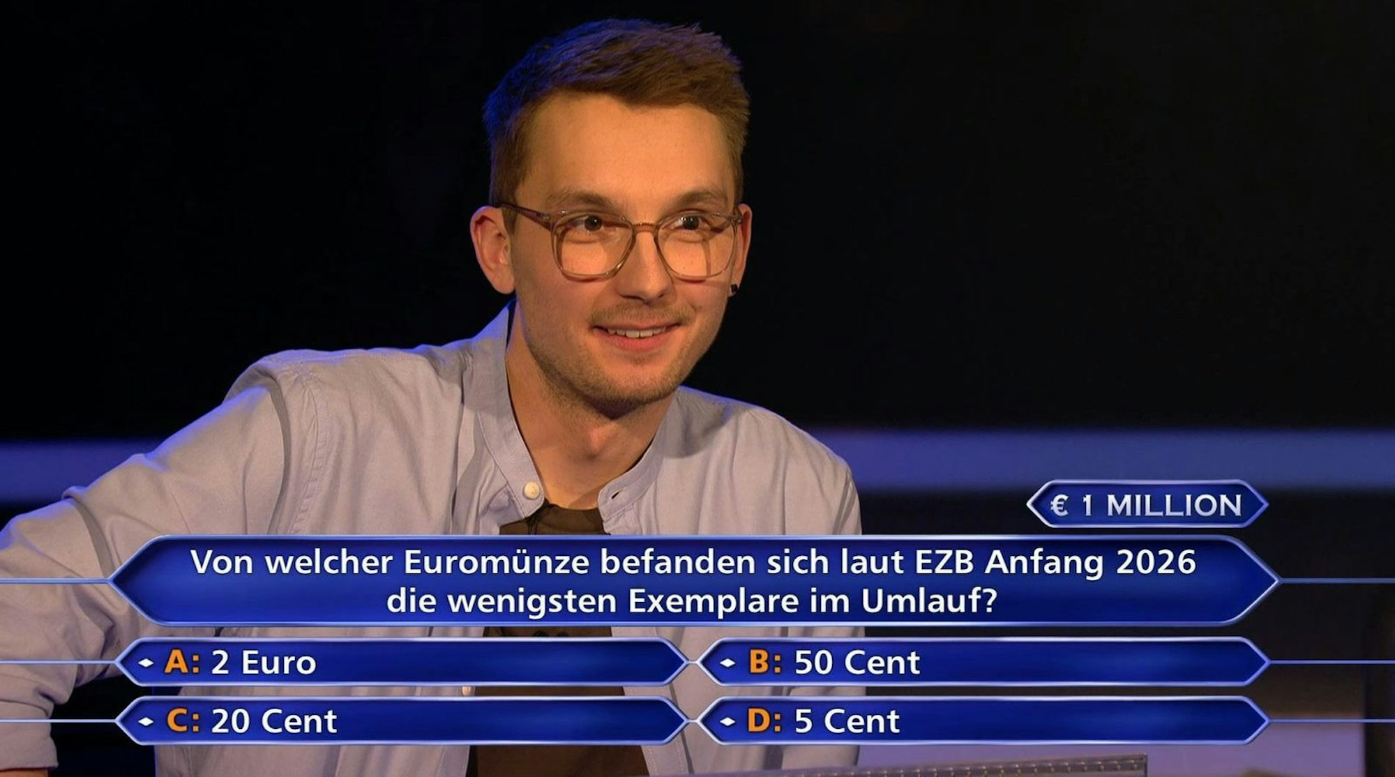 Für die Million reichte es nicht, doch Tom Wollnik war nach langer Zeit der Erste, der eine halbe Million erspielte. (Bild: RTL)