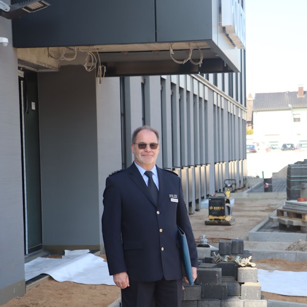Erster Polizeihauptkommissar Paul Eisenbarth ist Geschäftsführer für die Neubauprojekte der Polizei im Rhein-Erft-Kreis.